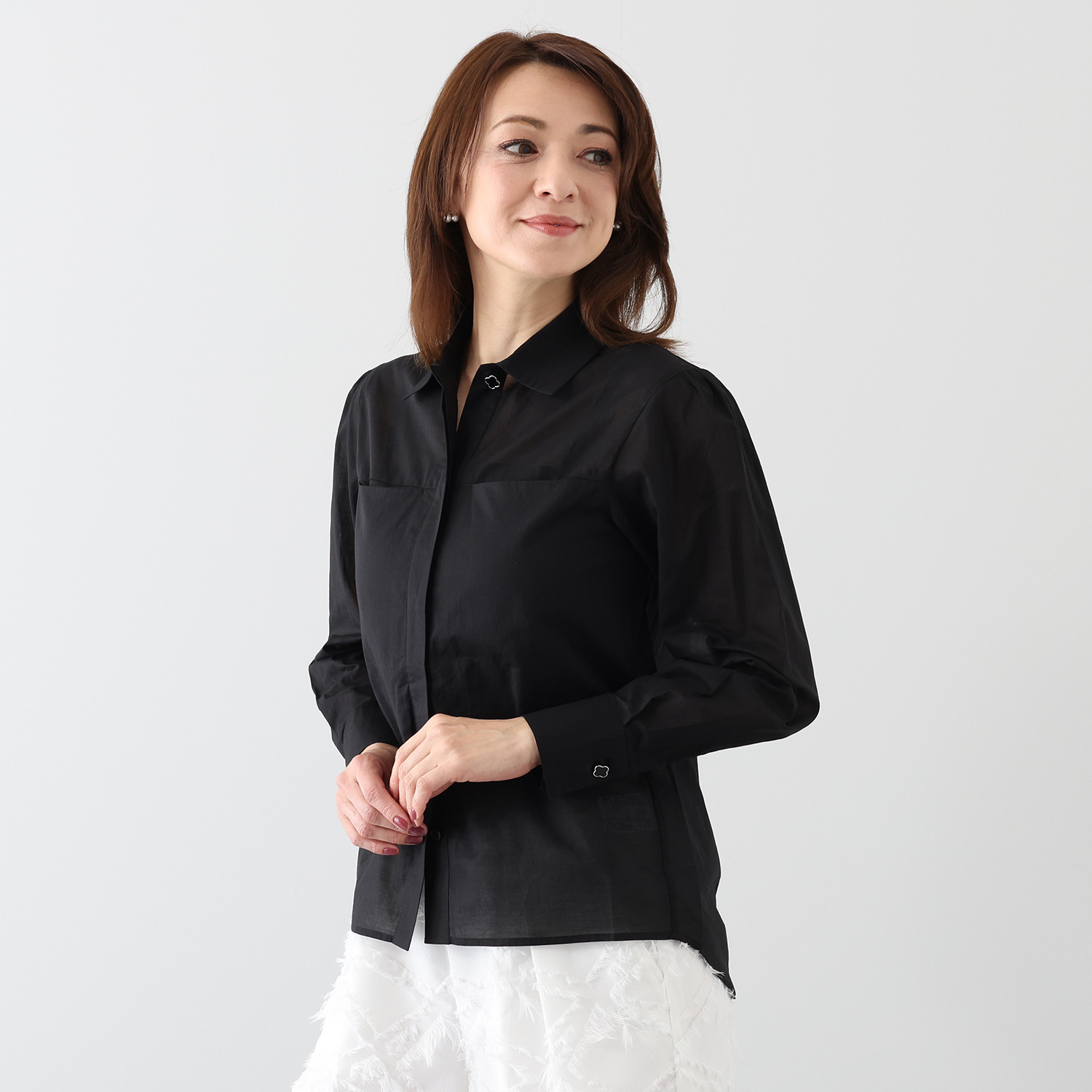 ヴィオラウィル コットン１００％ 爽やかな印象 上品な透け感のある ビッグポケットシャツ