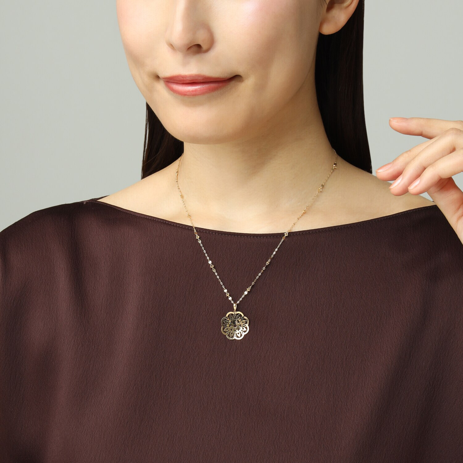チェーンクリエイト １８Ｋ フローラルレース ペンダントトップ