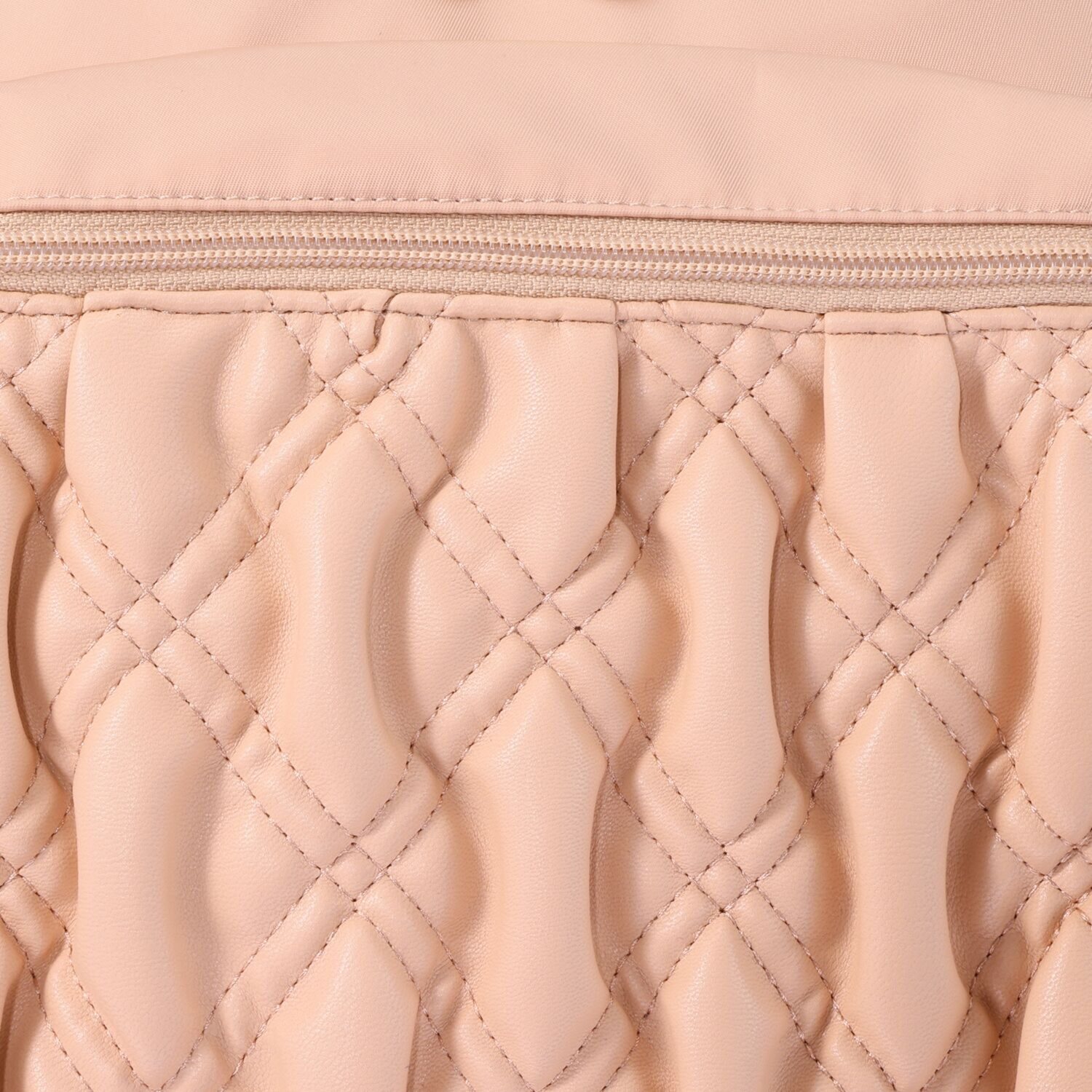 ウニカ 人間工学に基づいた ふんわりキルトポケット リュック ＜トートバッグ付＞