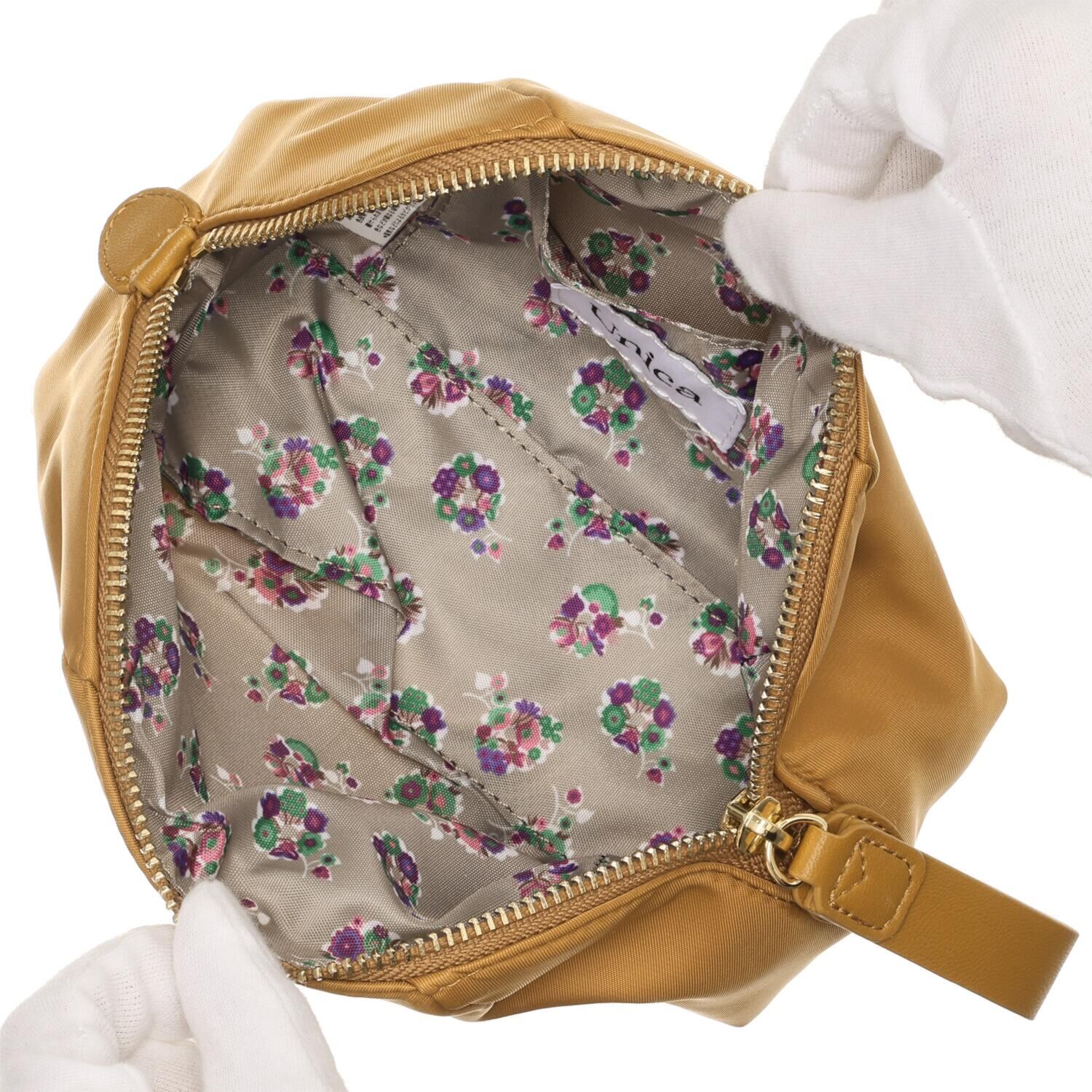 ウニカ 大きく開閉 ふんわりギャザーポーチ