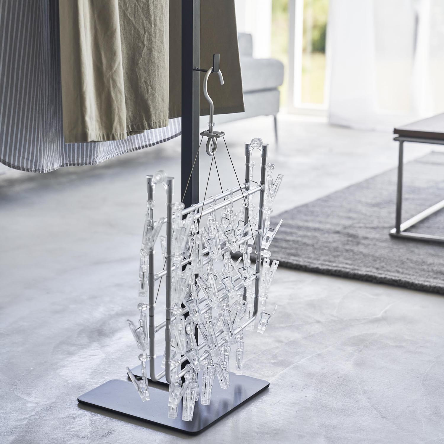 山崎実業　タワー サッと広げて簡単設置！ 折り畳み室内物干し ＜２連＞