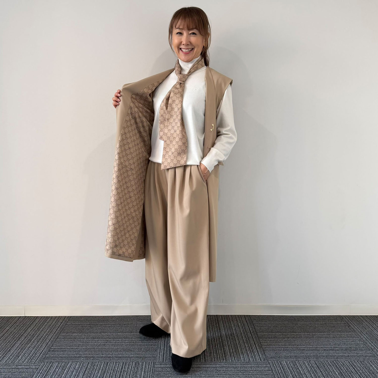 ホリーズ　アズ ロングジレ