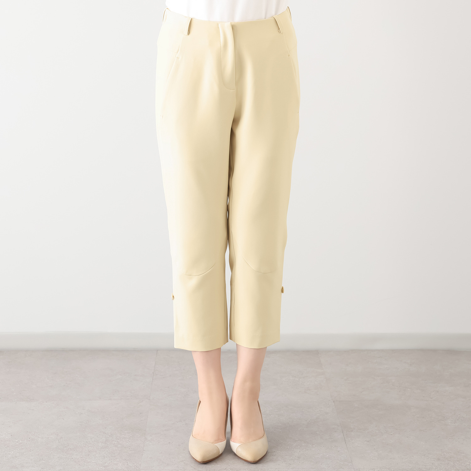 ボンボン・エ・ショコラ 立体シルエット クロップトパンツ