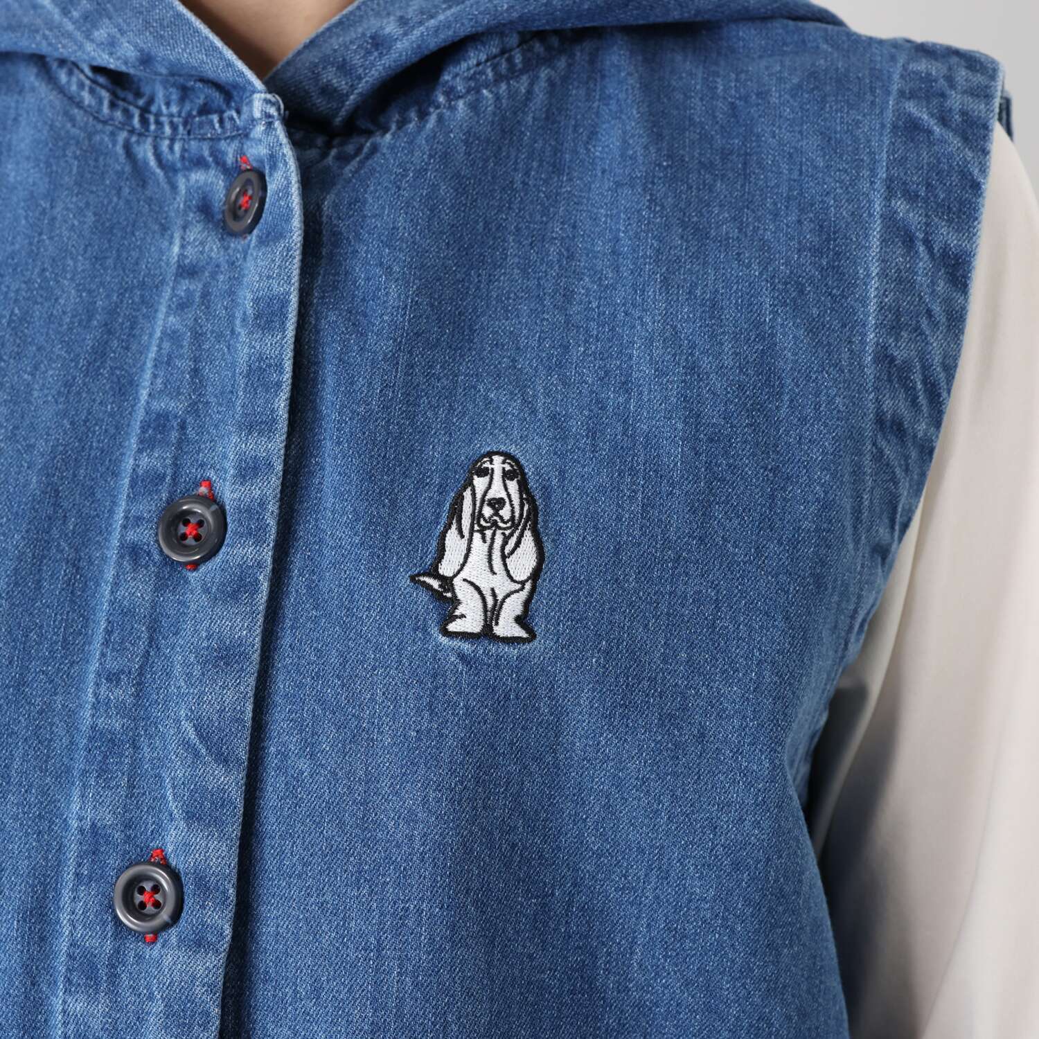 ハッシュパピー ワッペン付 デニムパーカーベスト