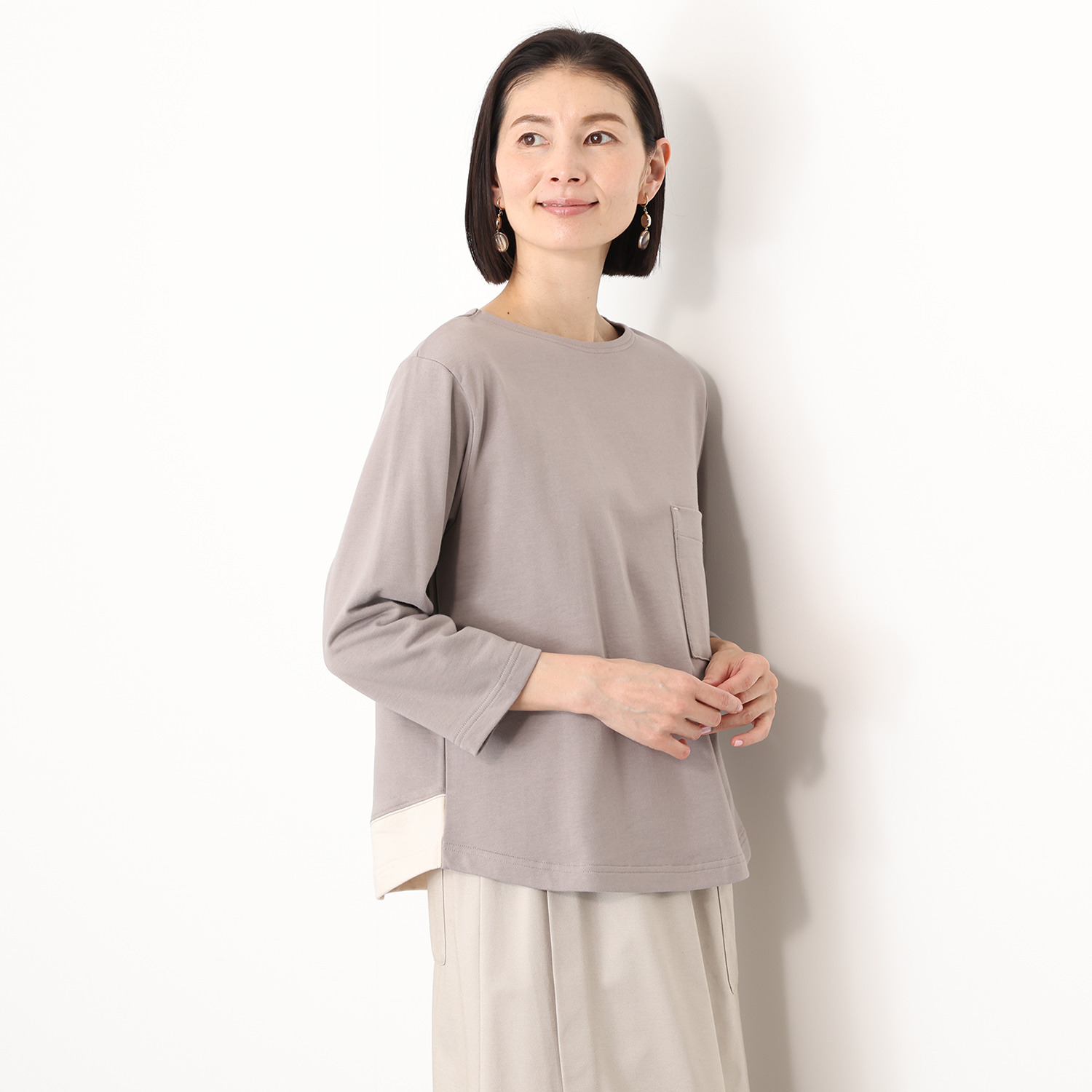 シロヤイチガントウキョウ ベルガモ 裏毛プルオーバー