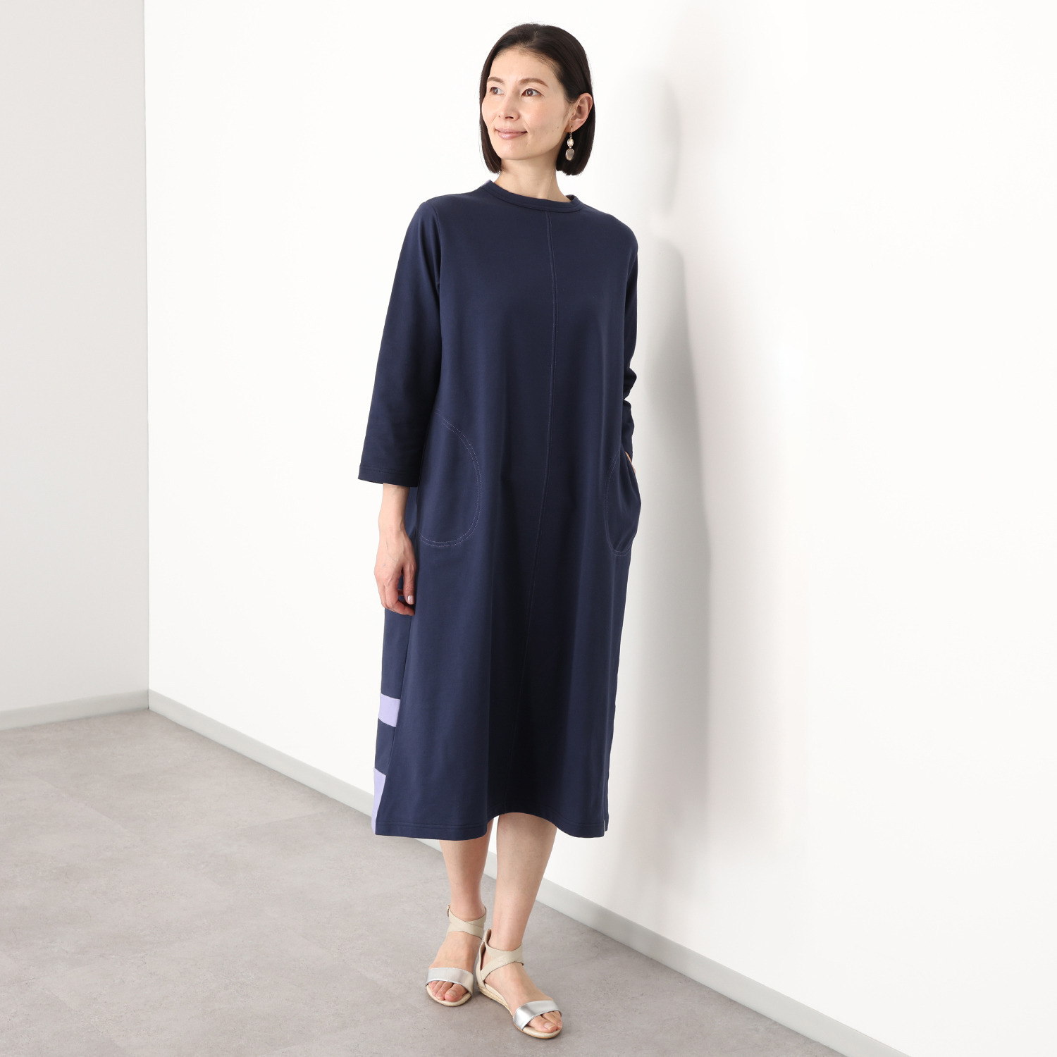 シロヤイチガントウキョウ ベルガモ 裏毛 配色ワンピース