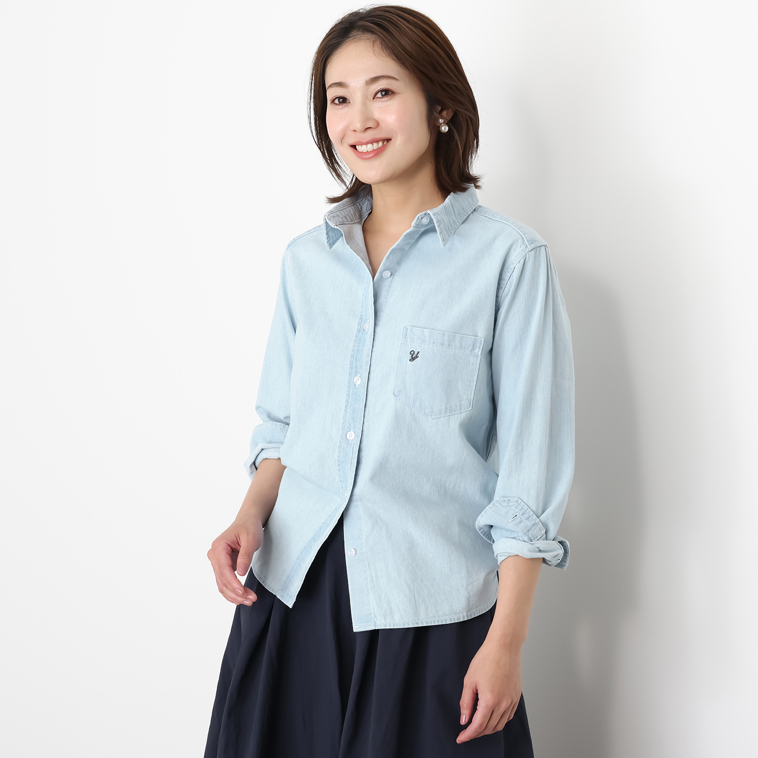 ラソエヌサーティスリー ディグリーズ 羽織りにも最適！ イニシャルロゴ ダンガリーシャツ