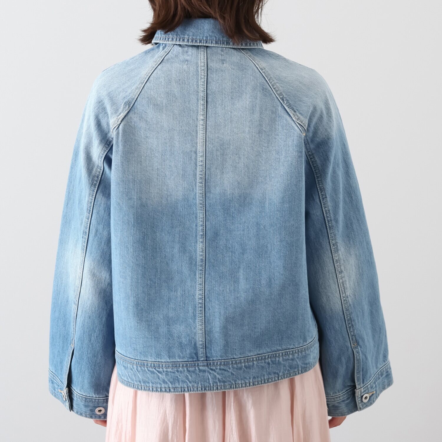 ラソエヌサーティスリー ディグリーズ バイオウォッシュ加工 立体ゆったりシルエット フレアースリーブ デニムジャケット