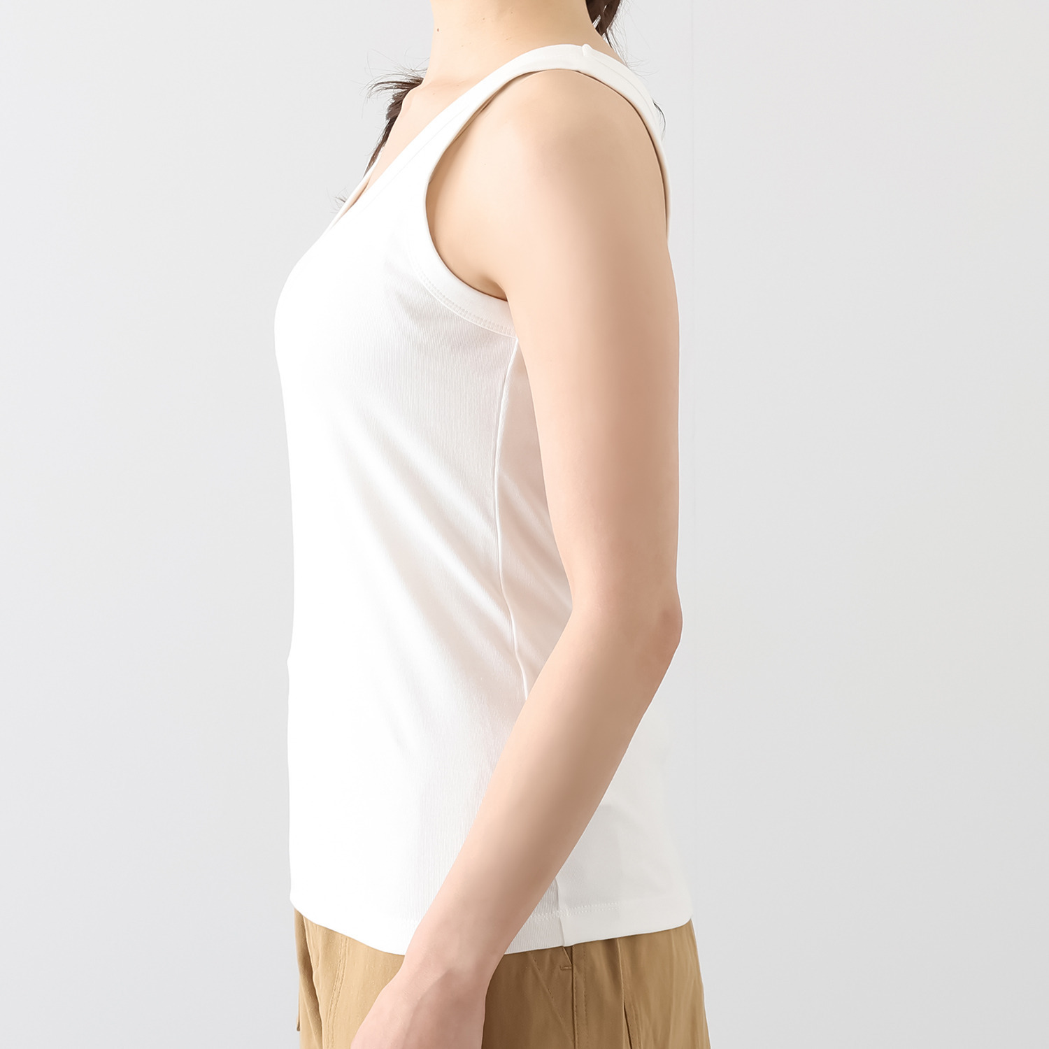 ラソエヌサーティスリー ディグリーズ フィット感抜群！ ストレッチフライス タンクトップ