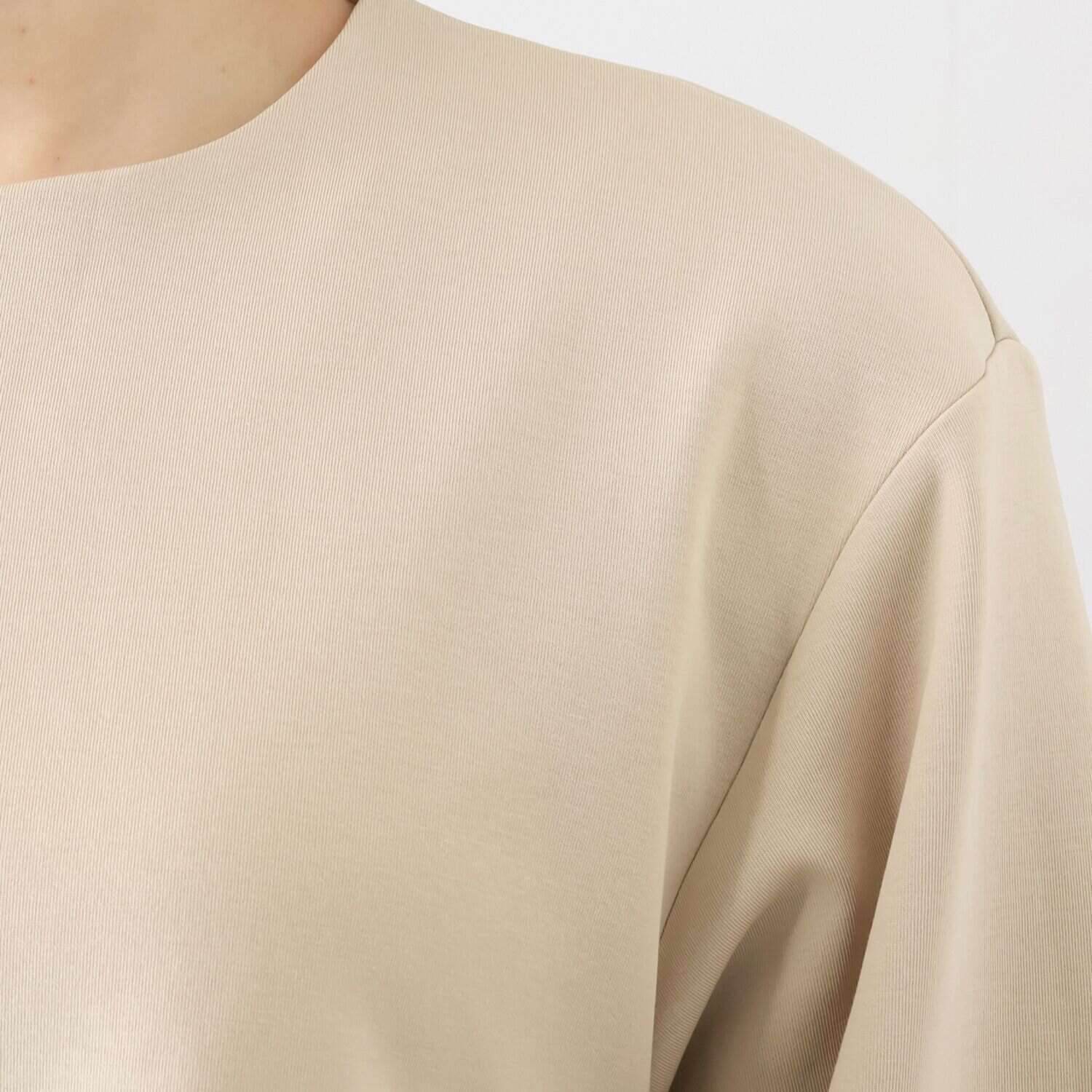 イロプライム １枚で完成！ 異素材重ね モードなプルオーバー