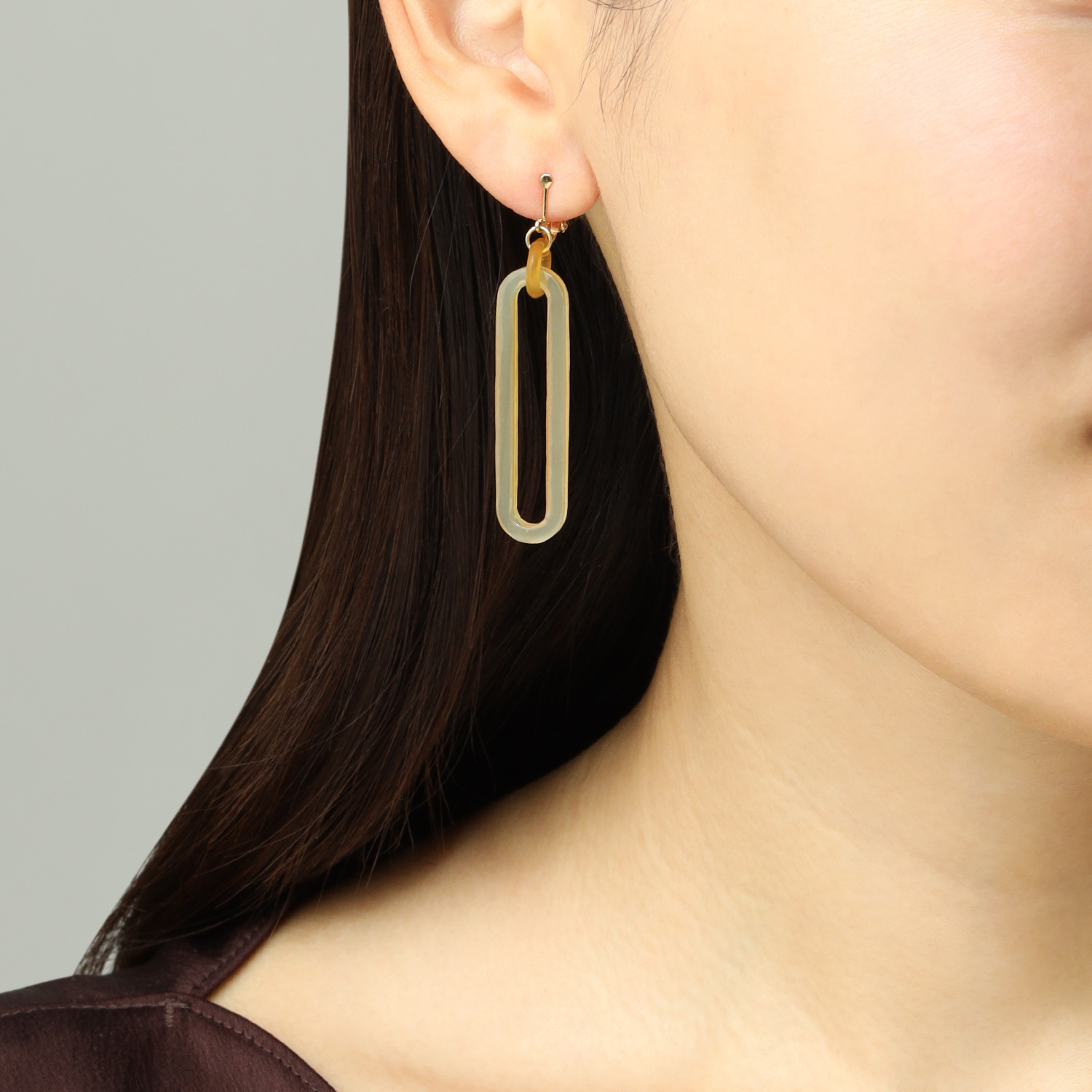 グレイスモア 飴色水牛 モダンクリップチェーン スウィング イヤリング／ピアス