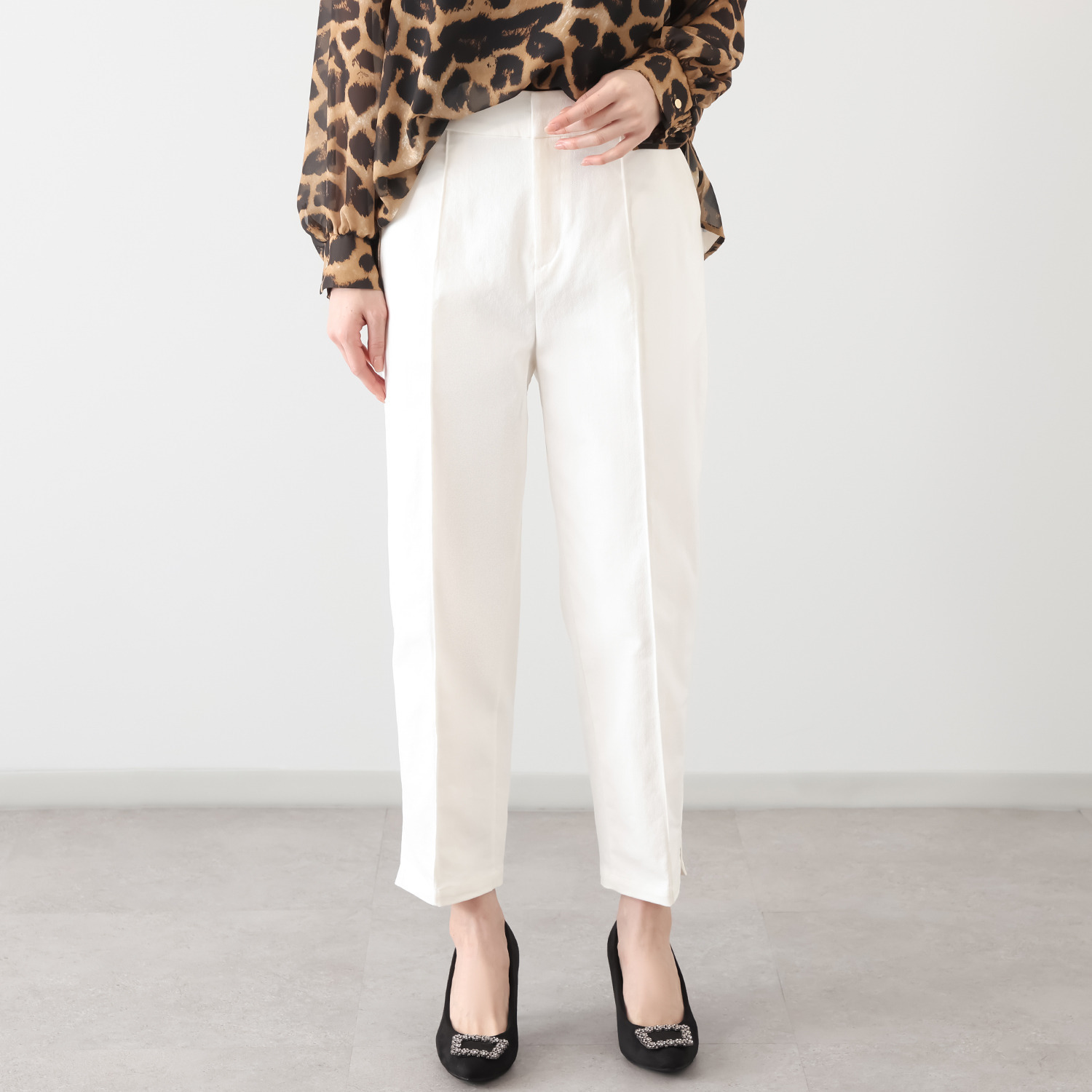 タマミ　ワタナベ テーパードシルエット スウィンギーパンツ