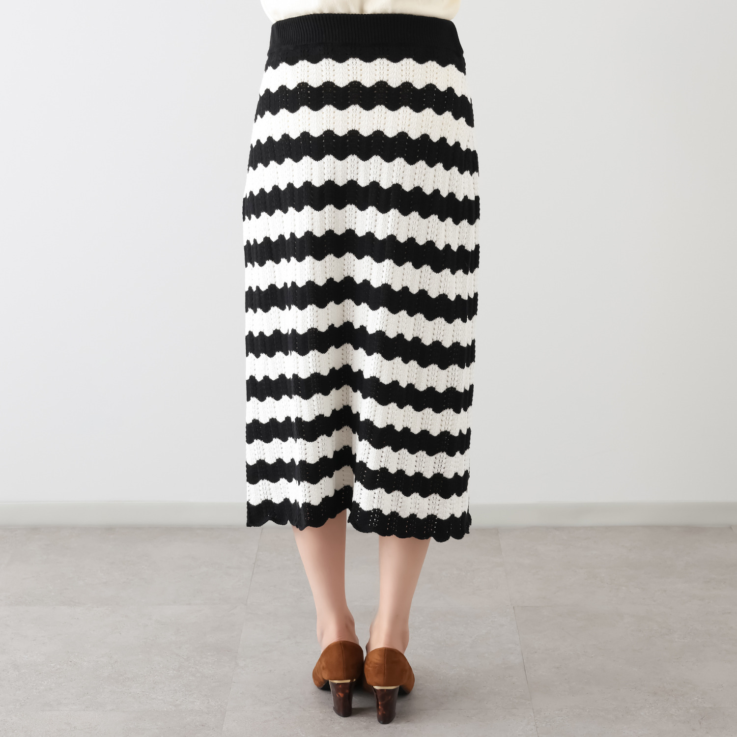 タマミ　ワタナベ ニットスカート “ナミナミモナミ”