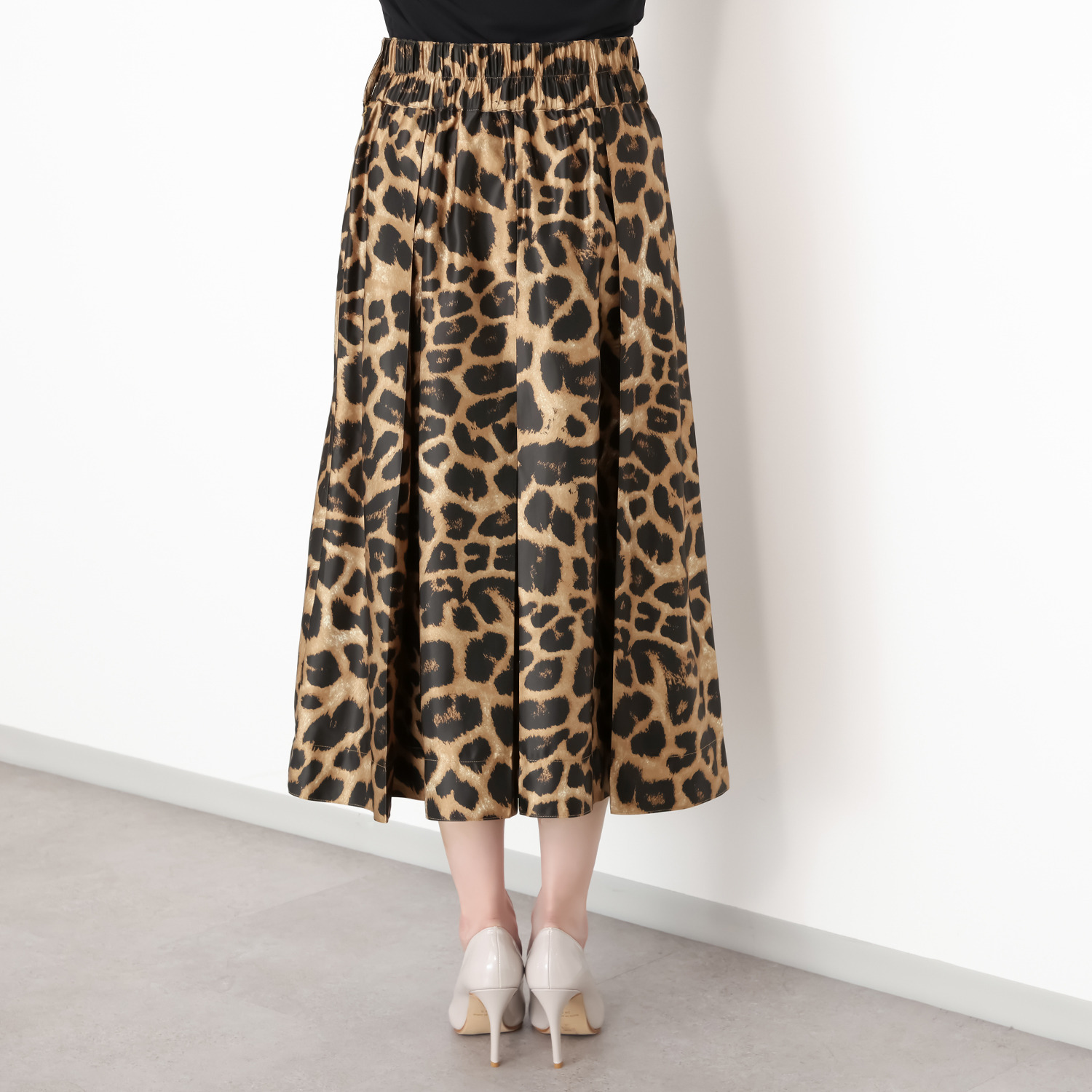 タマミ　ワタナベ ボックスタックスカート “コフレヴェルニ”