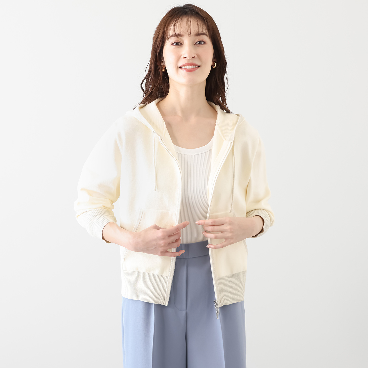 元町ゼラール きちんと＆きれい見え ふんわりコットン混 ラメアクセント ニットパーカー