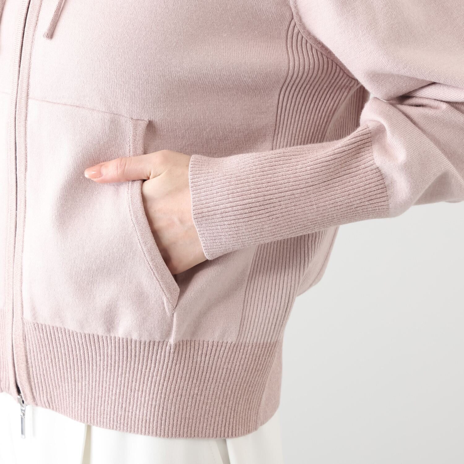 元町ゼラール きちんと＆きれい見え ふんわりコットン混 ラメアクセント ニットパーカー