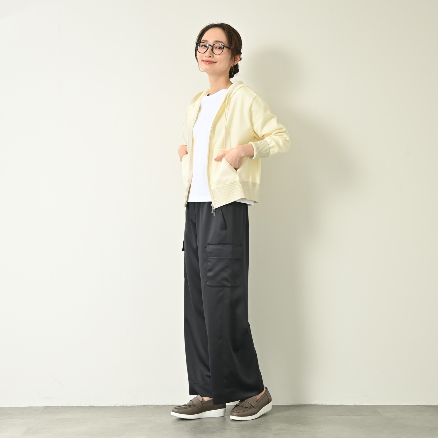 元町ゼラール きちんと＆きれい見え ふんわりコットン混 ラメアクセント ニットパーカー