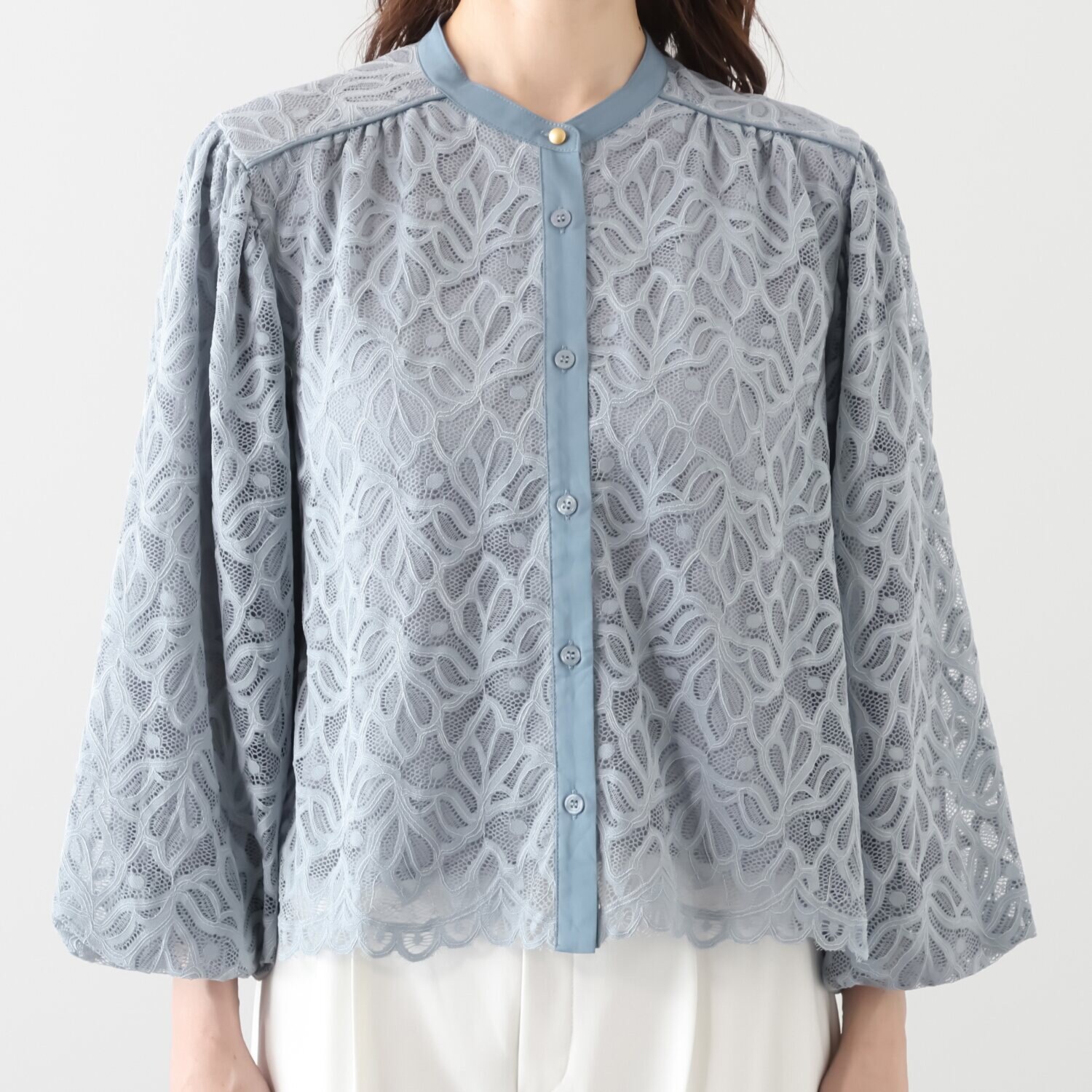 元町ゼラール 華やかラッセルレース ふんわりスリーブ スタンドネックシャツ