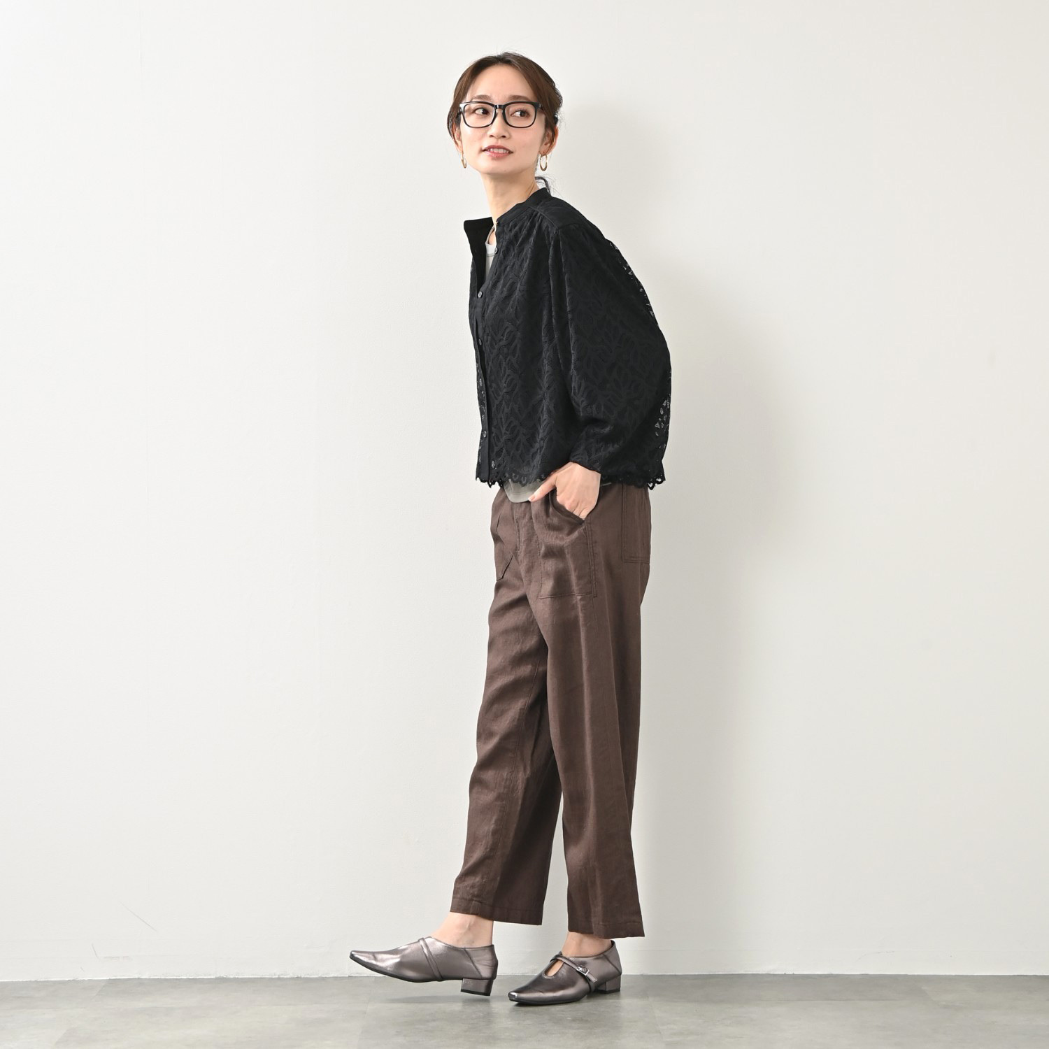 元町ゼラール 華やかラッセルレース ふんわりスリーブ スタンドネックシャツ