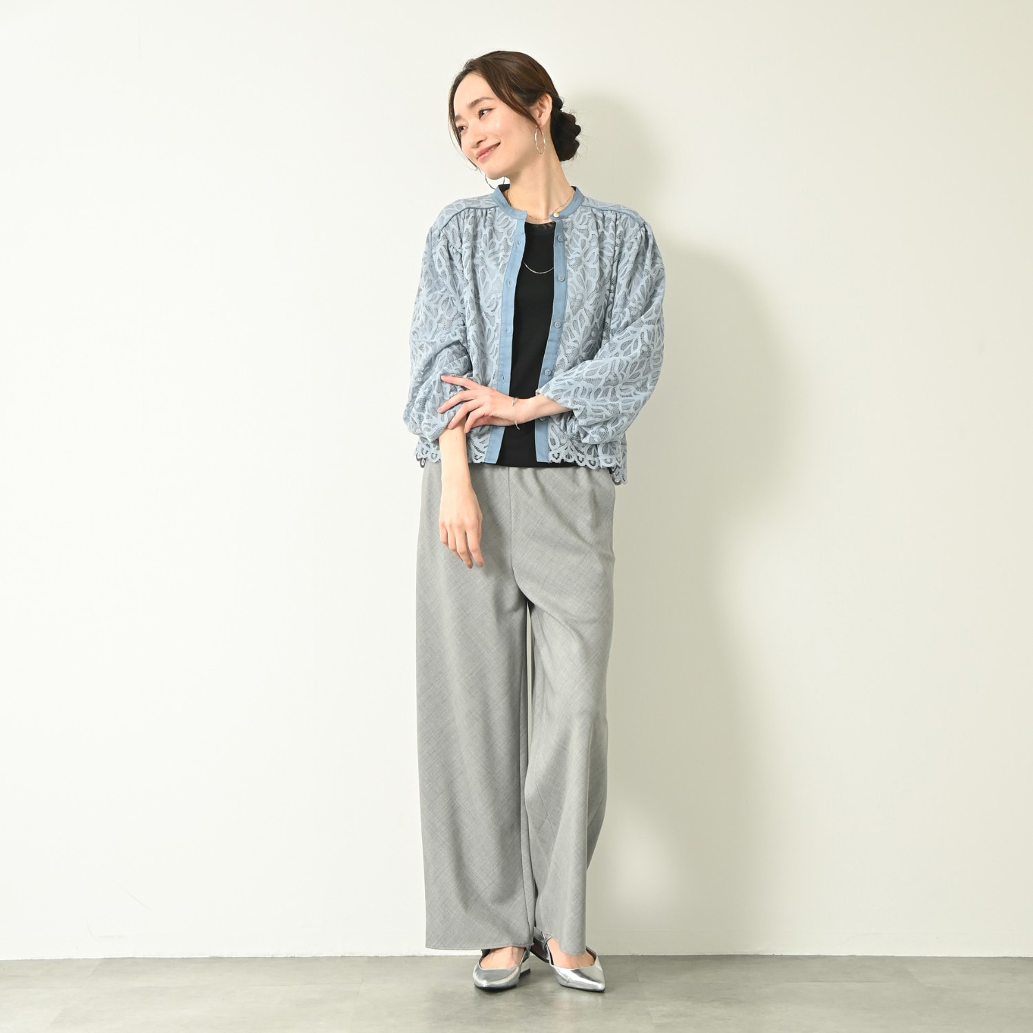 元町ゼラール 華やかラッセルレース ふんわりスリーブ スタンドネックシャツ