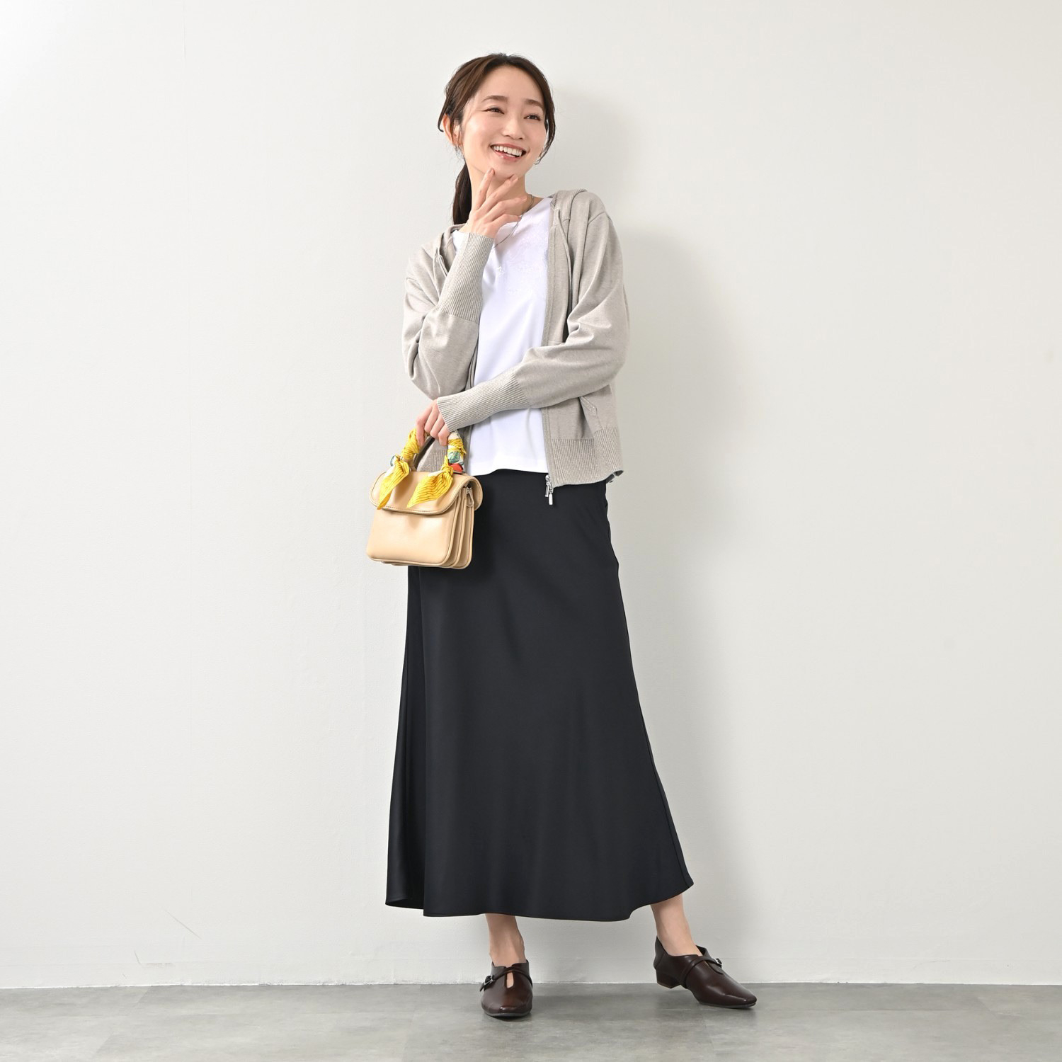 元町ゼラール とろみ＆きれい見えサテン シルエットが美しい フレアースカート