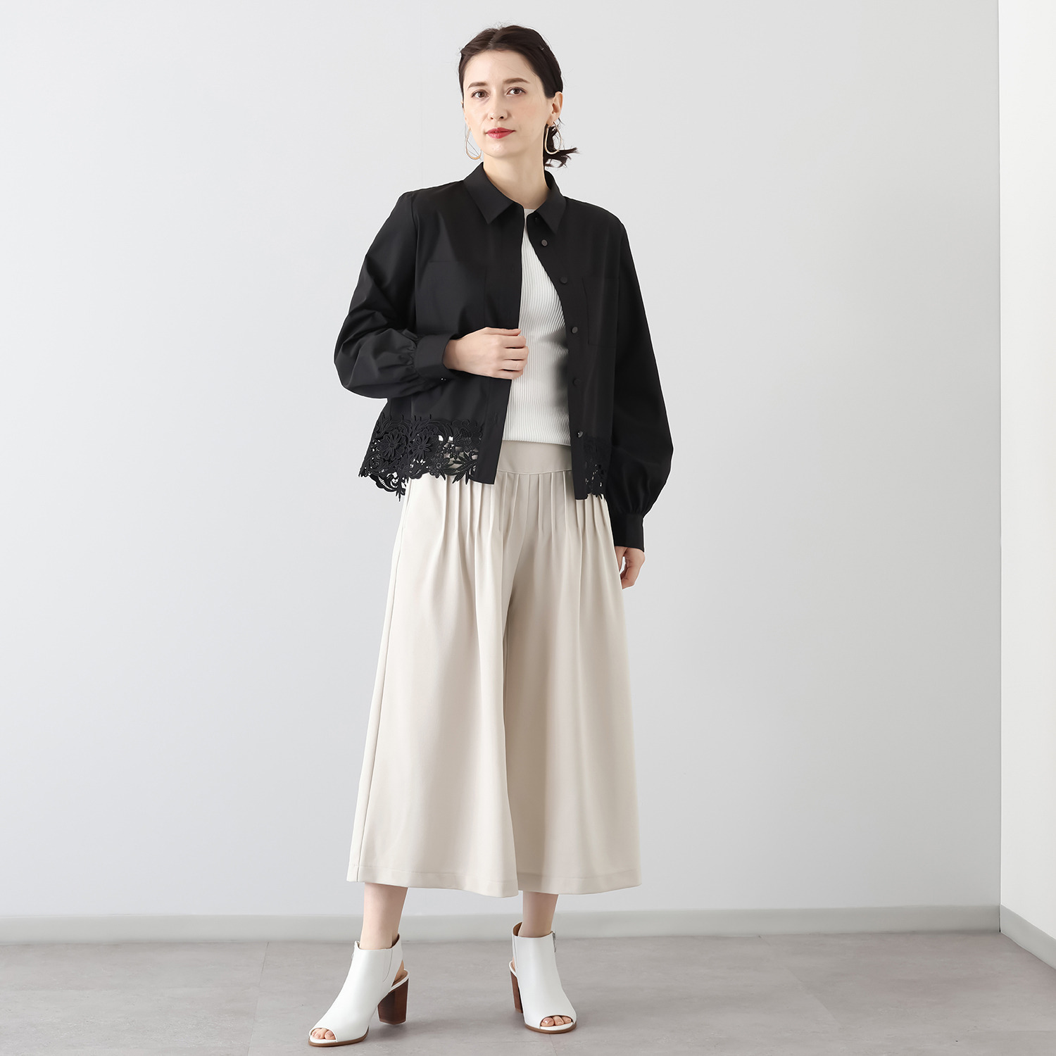 ミミコプラス はき心地楽々 タック使いですっきり見え スカートパンツ