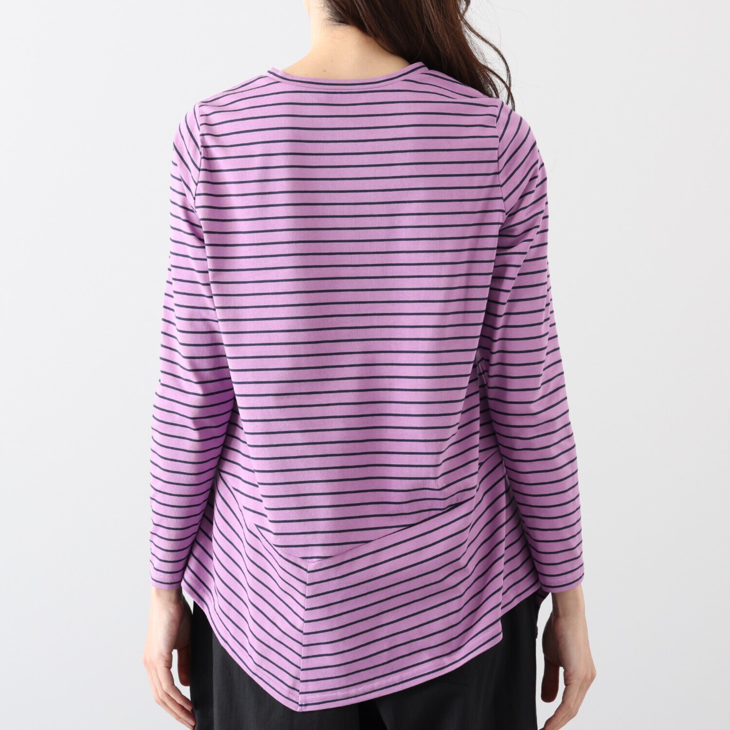 ヒロコ　デシネール ニュアンスフレアー ヘムラインがきれい 大人女子のために ちょこっとモードな プルオーバー