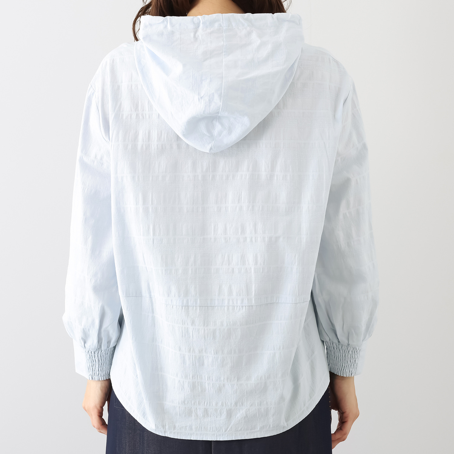 ウノ・ウノ・ドゥーエ 変わり織りボーダー 軽やかコットン パーカー