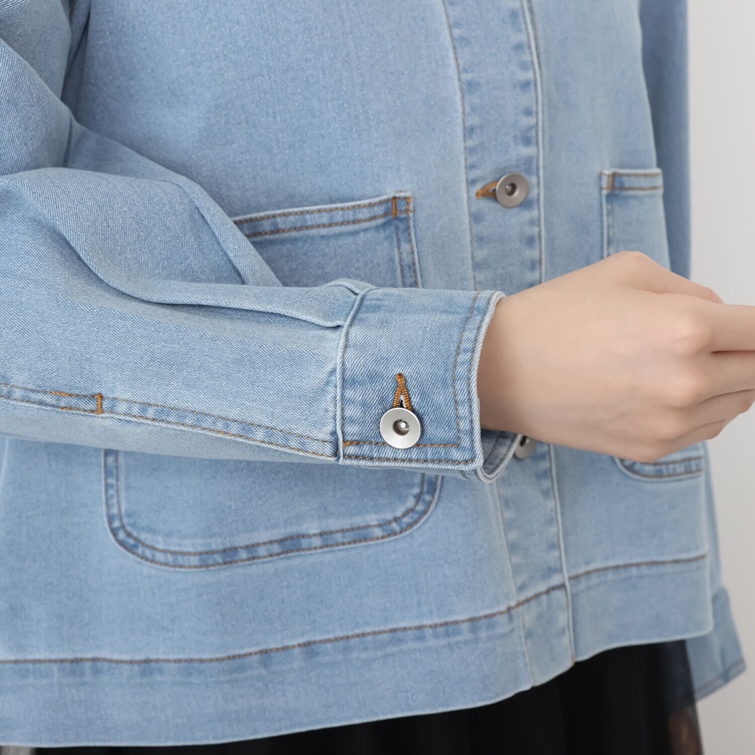 エーエフコンフィ 襟アクセント ライトデニムジャケット