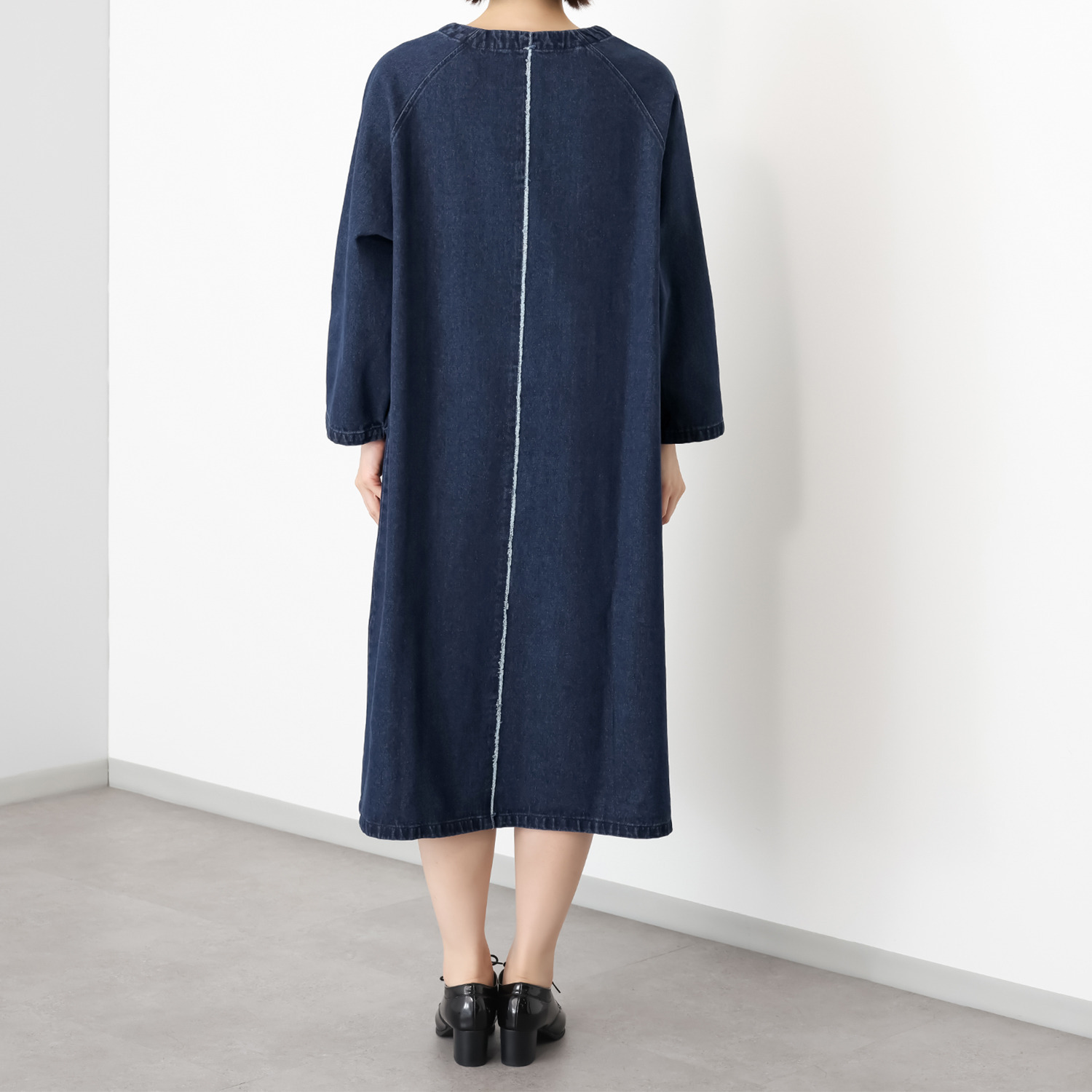 ベルデニム ウォッシュ加工入り デザインポケット付 ゆったり デニムワンピース