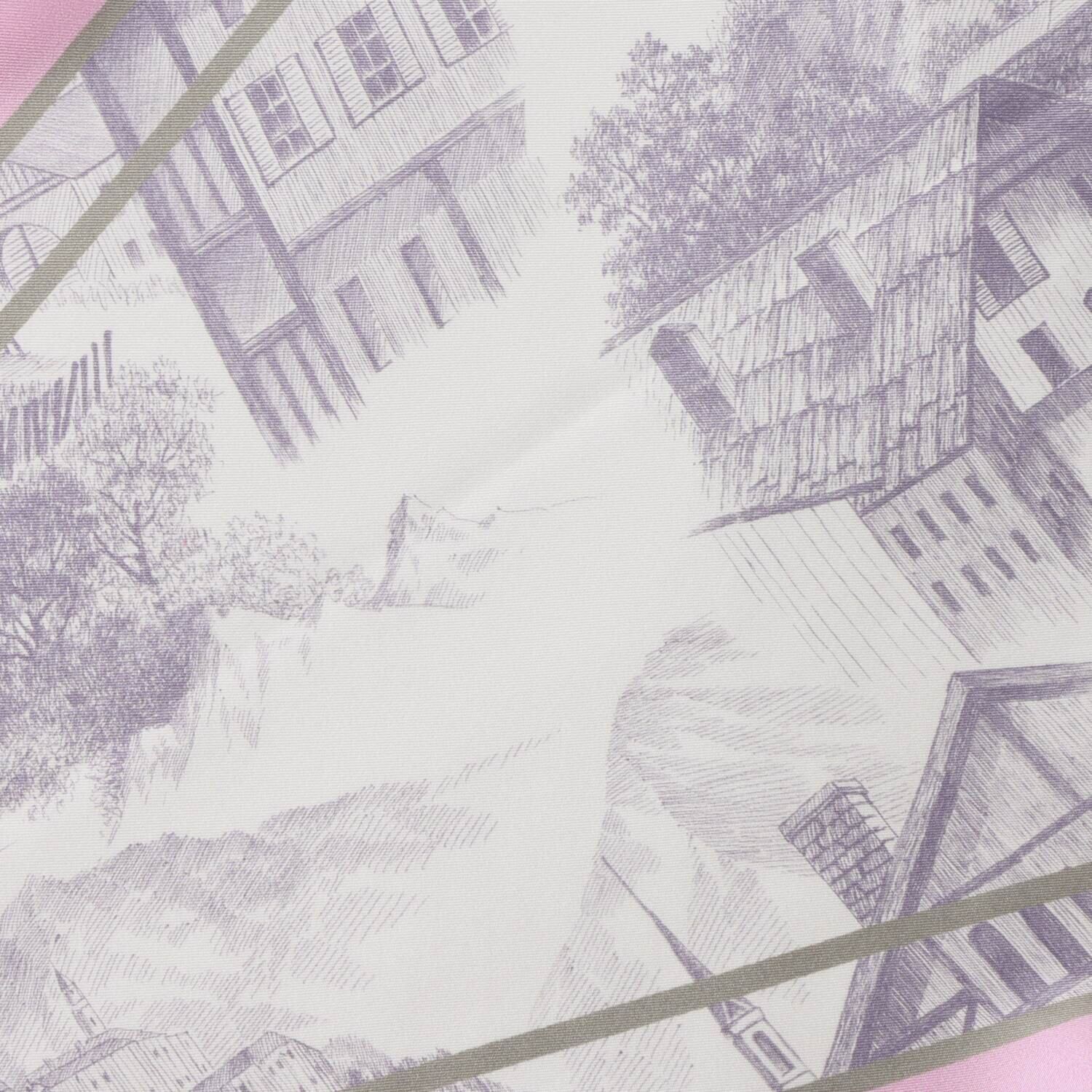 ヘ・エラ シルク１００％ 簡単・おしゃれ アレンジ幅が広がる！ 菱形スカーフ