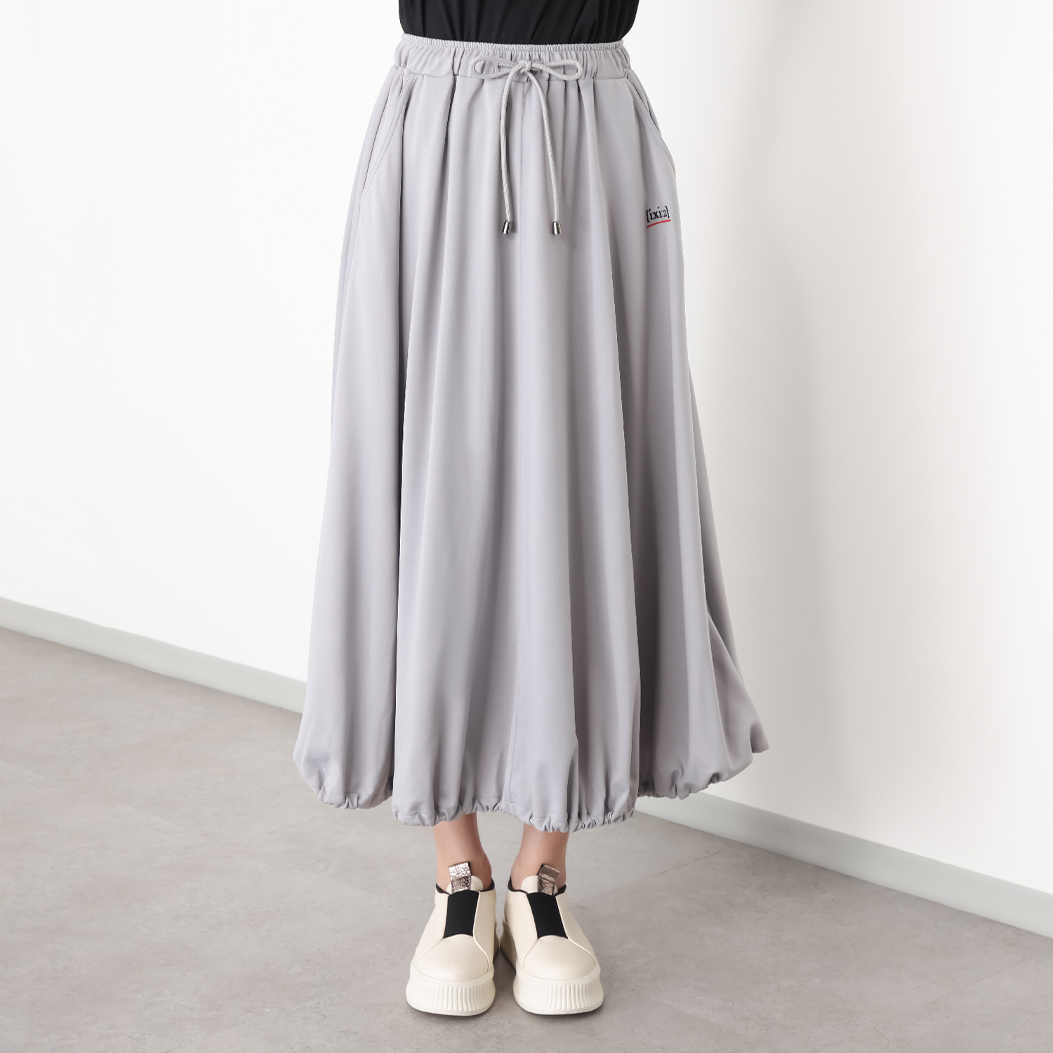 イクシーズ バルーンシルエット ロングスカート