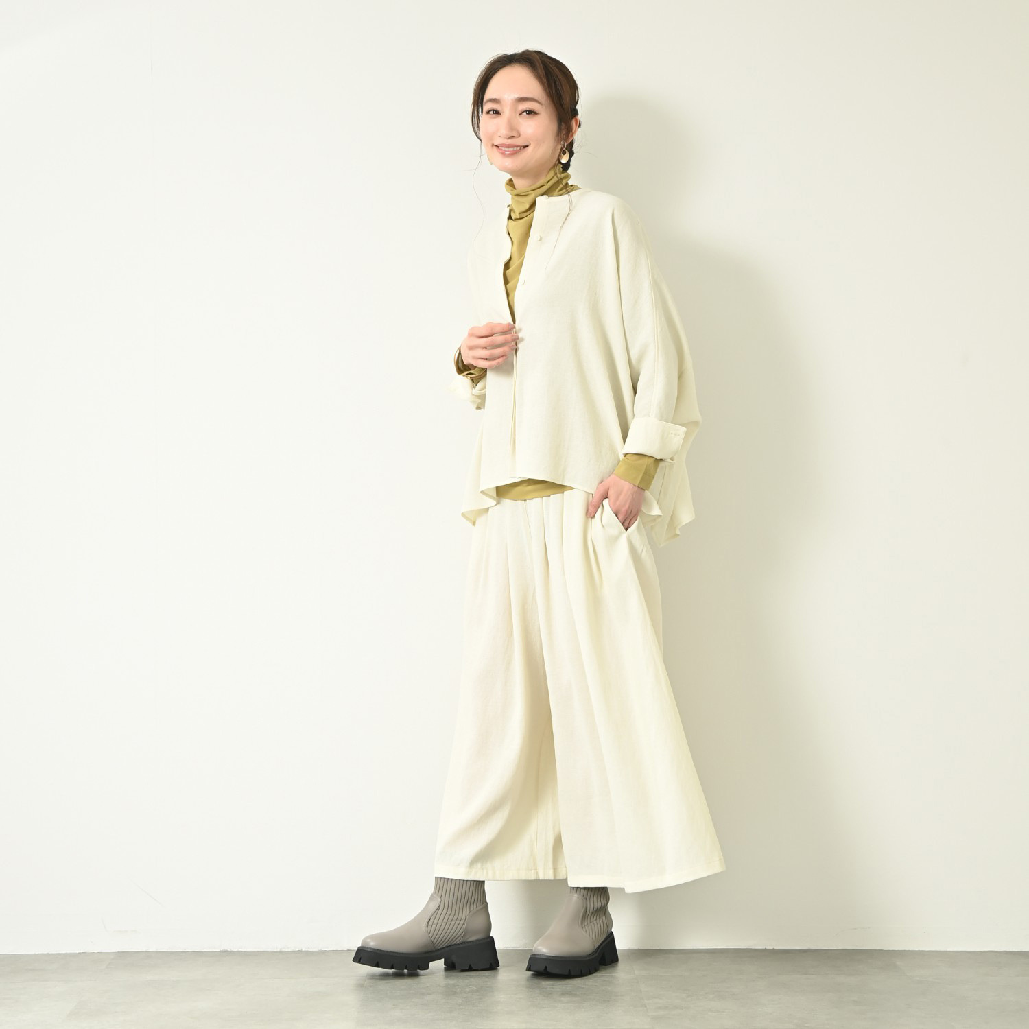 ＢＯＵＮＣＹ　ＢＯＮＤ バーズアイ シルエットにこだわった フレアーパンツ