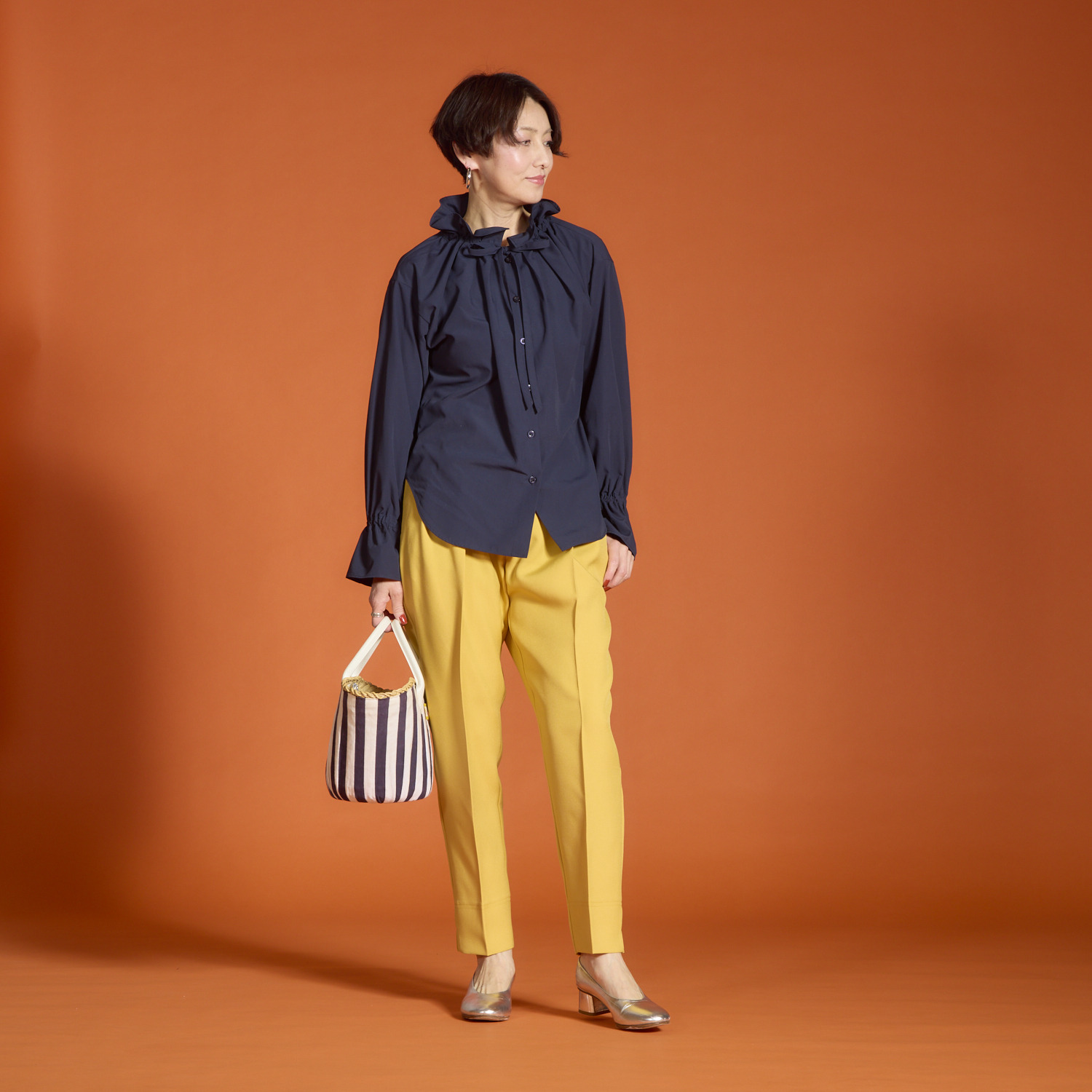 ボン・ブリコラージュ バイ　レイコ・ホウセンジ これ一枚できれいにキマる 大人の女性の フリルカラーブラウス