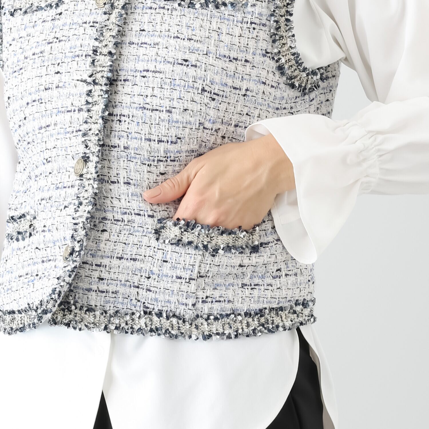 ボン・ブリコラージュ バイ　レイコ・ホウセンジ エレガントにも カジュアルにも合う ファンシーツイード ショートジレ