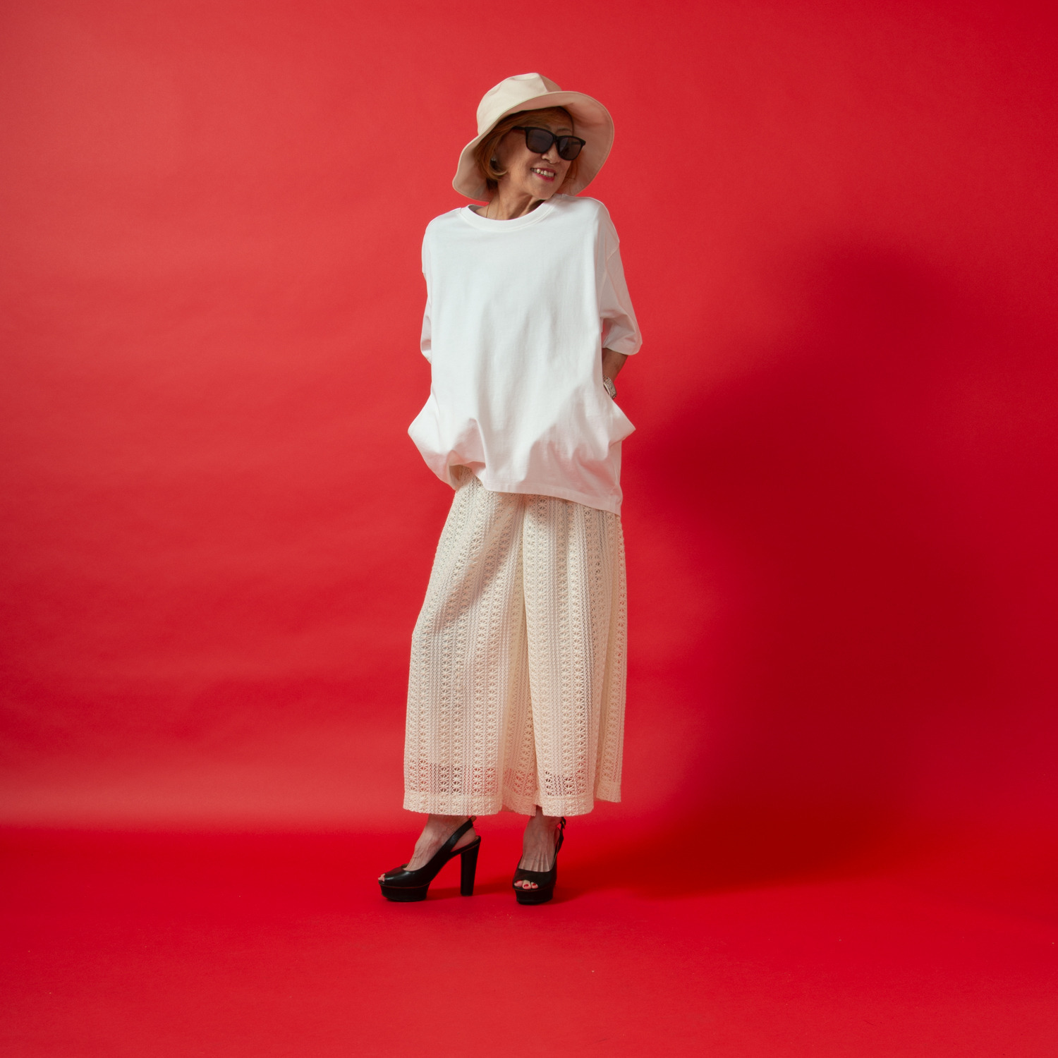 ミニマライズプラス ファッションは楽しんで！ 春はウキウキ！ 遊び心満載の ポケットデザインＴシャツ