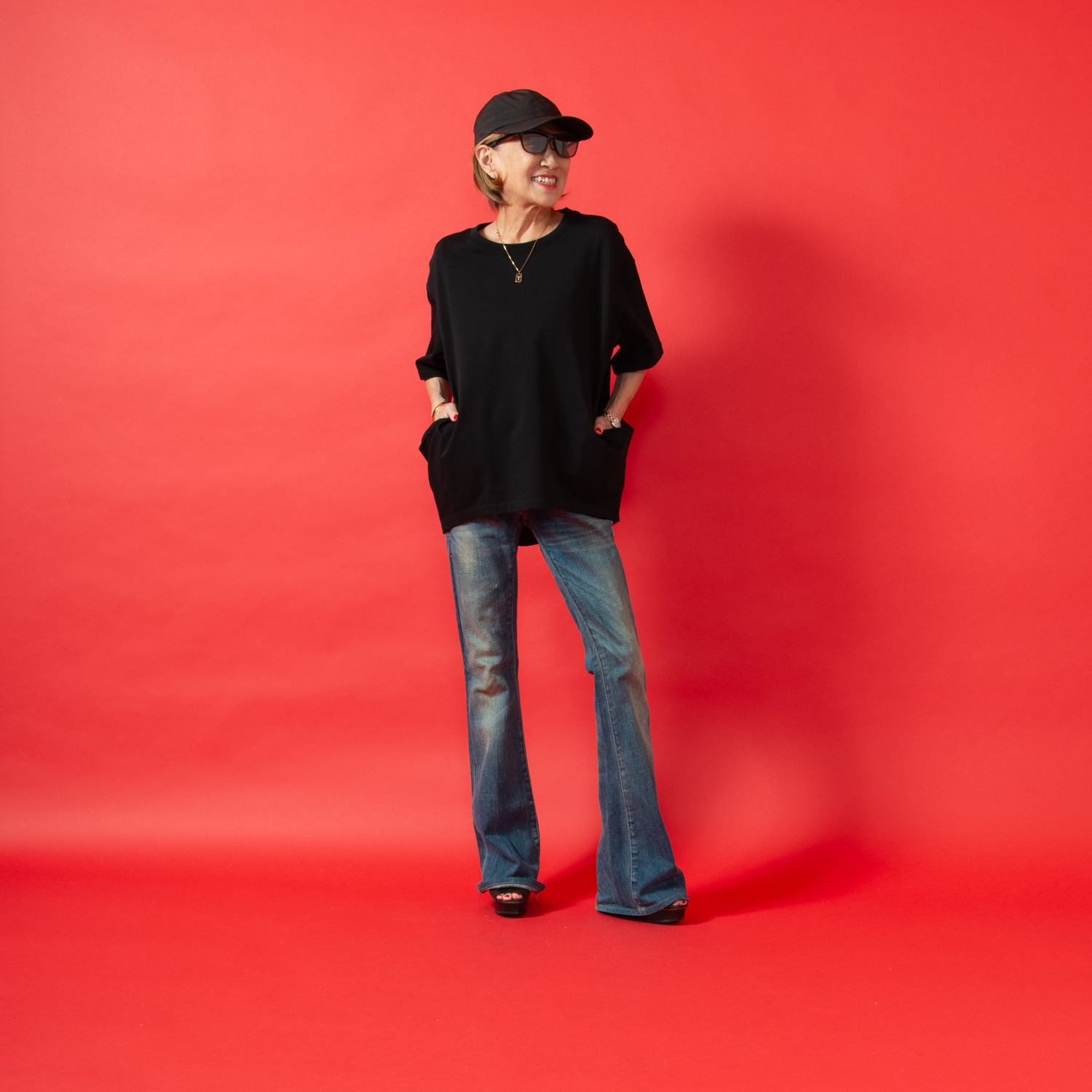 ミニマライズプラス ファッションは楽しんで！ 春はウキウキ！ 遊び心満載の ポケットデザインＴシャツ