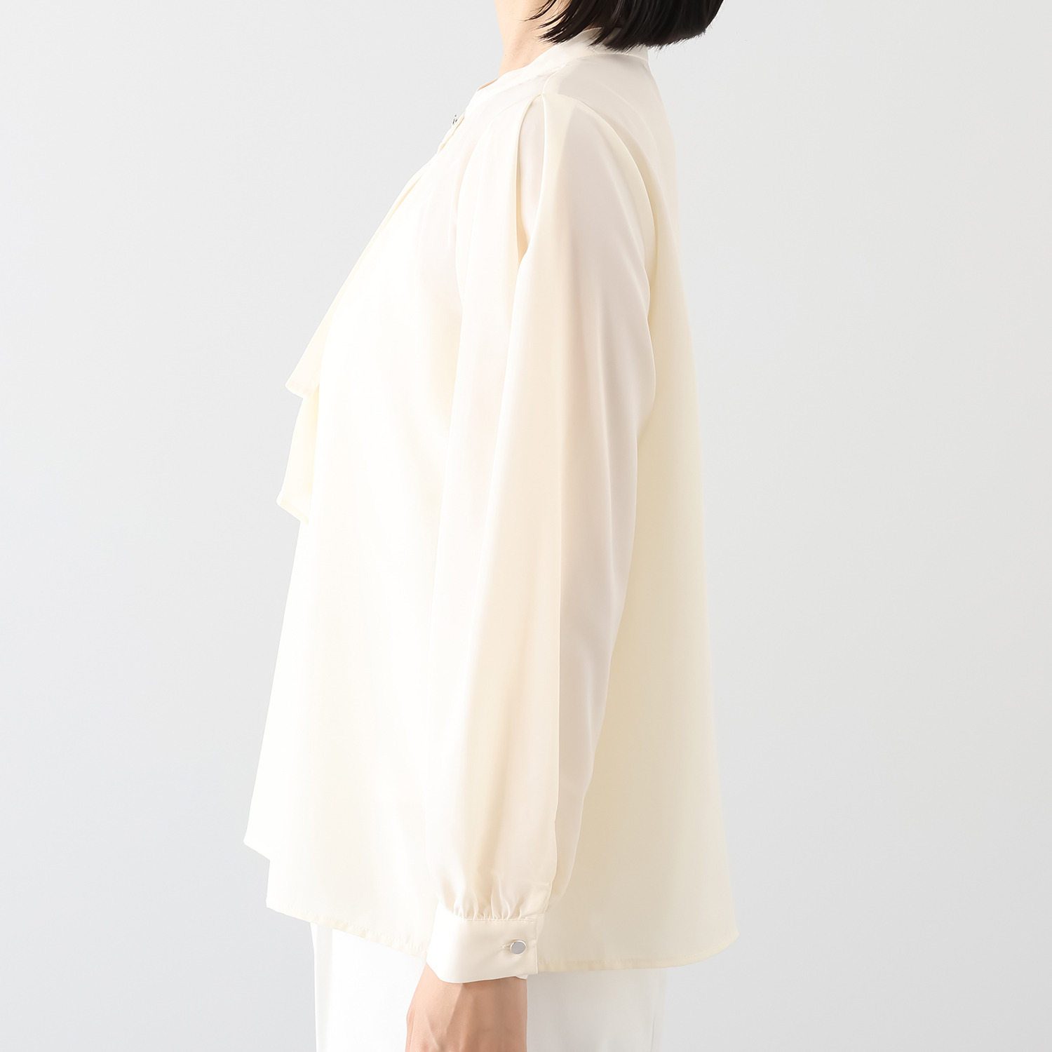 アンリック　オー　ブルー ソフトデシン 立体ボウタイデザイン セミシアーブラウス