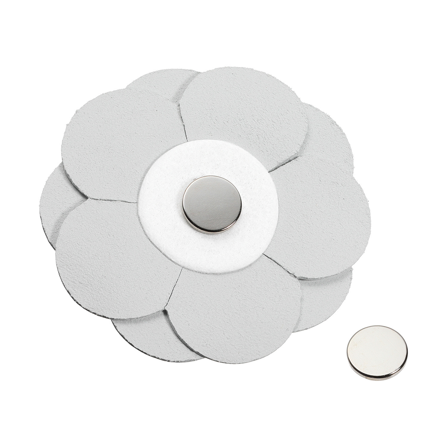 エーエフコンフィ 牛革 フラワーモティーフ マグネットブローチ