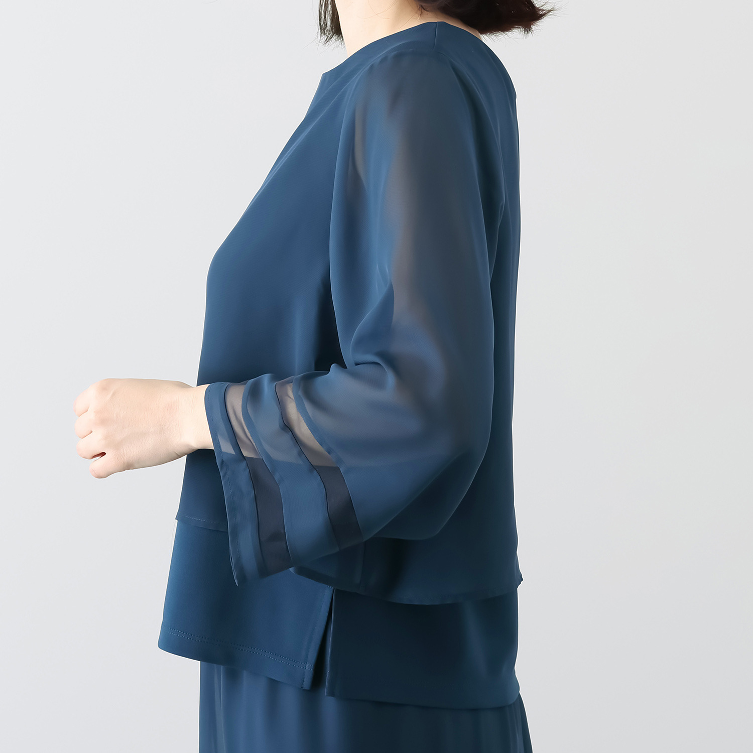 マイジュジュ 一枚で決まる！ インナー強撚ポンチ シフォンレイヤード風 プルオーバーブラウス