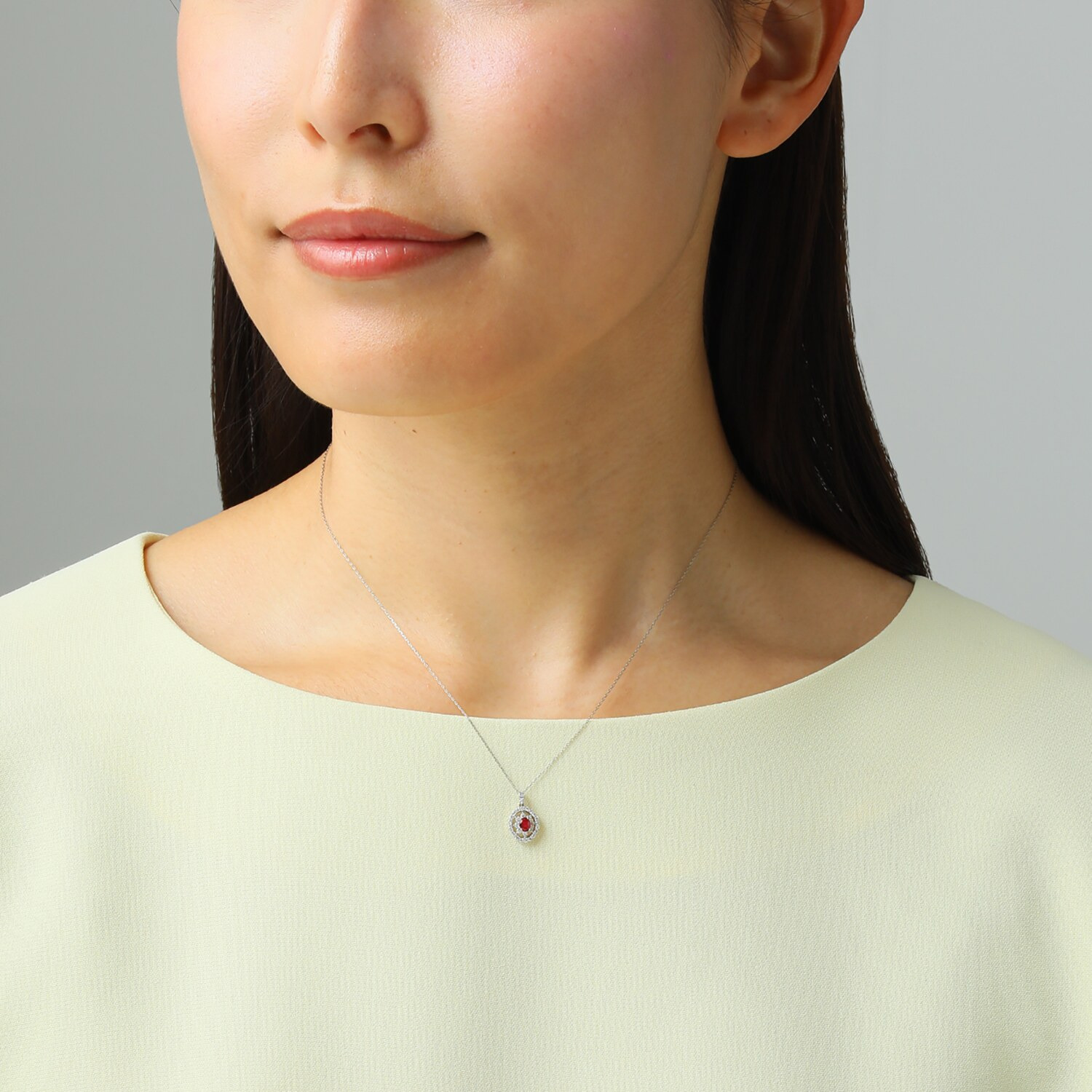 サープライズ プラチナ９５０＆８５０ ルビー＆ ダイヤモンド フレームペンダント