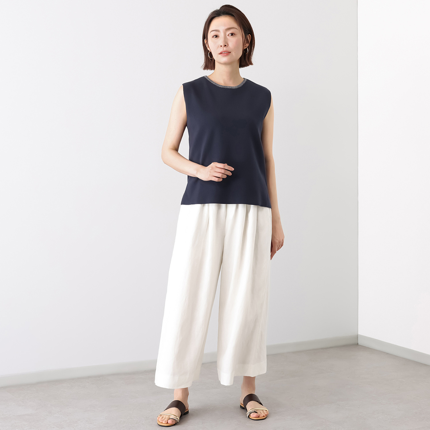 ナチュラルバイクリップ ちらっと首にラメ 二の腕をきれいに魅せる イージーケア 旅行に万能 ニットプルオーバー