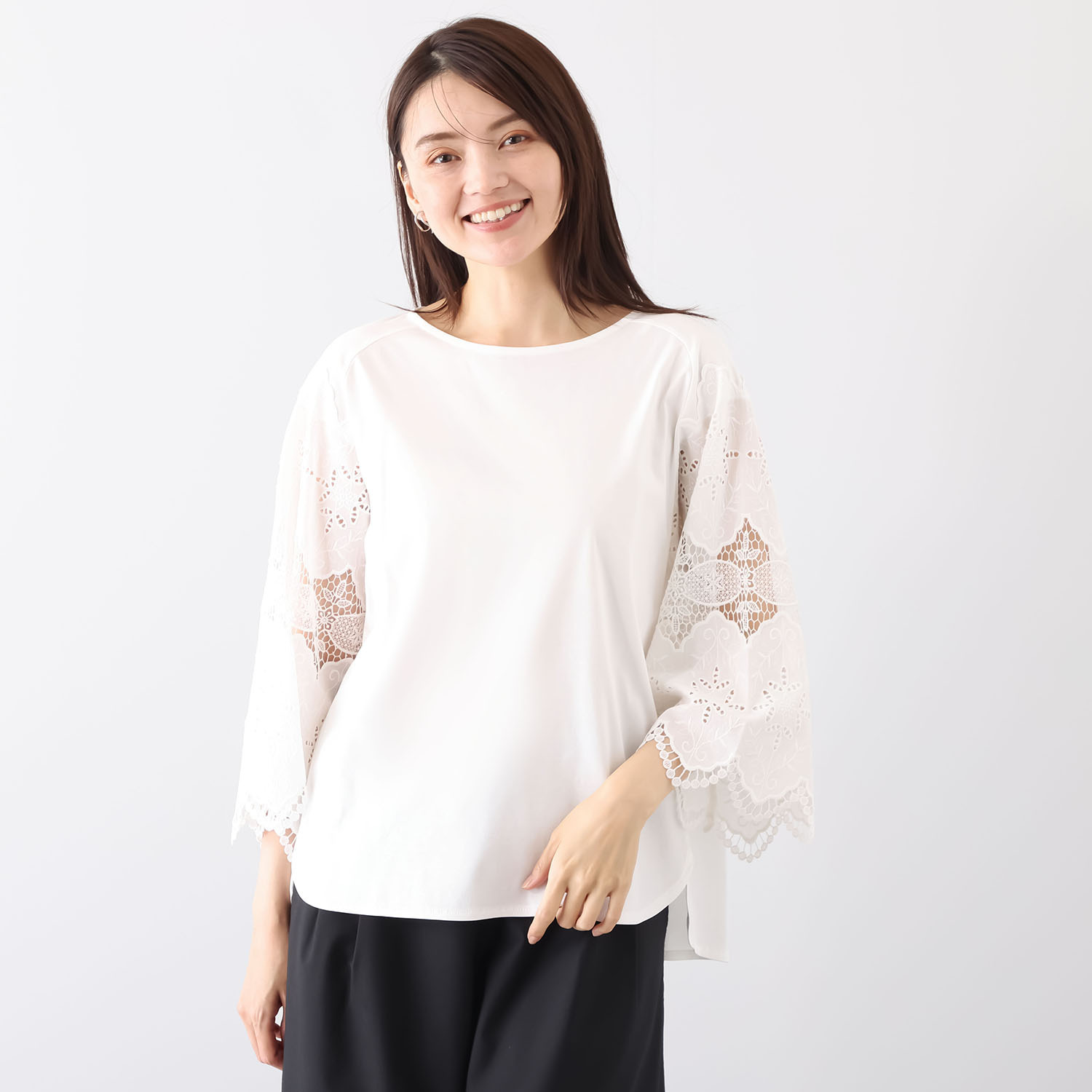 ナチュラルバイクリップ 一枚でも決まる 袖刺しゅうのカットソー 肌触りがとても良く なめらかな コットンプルオーバー