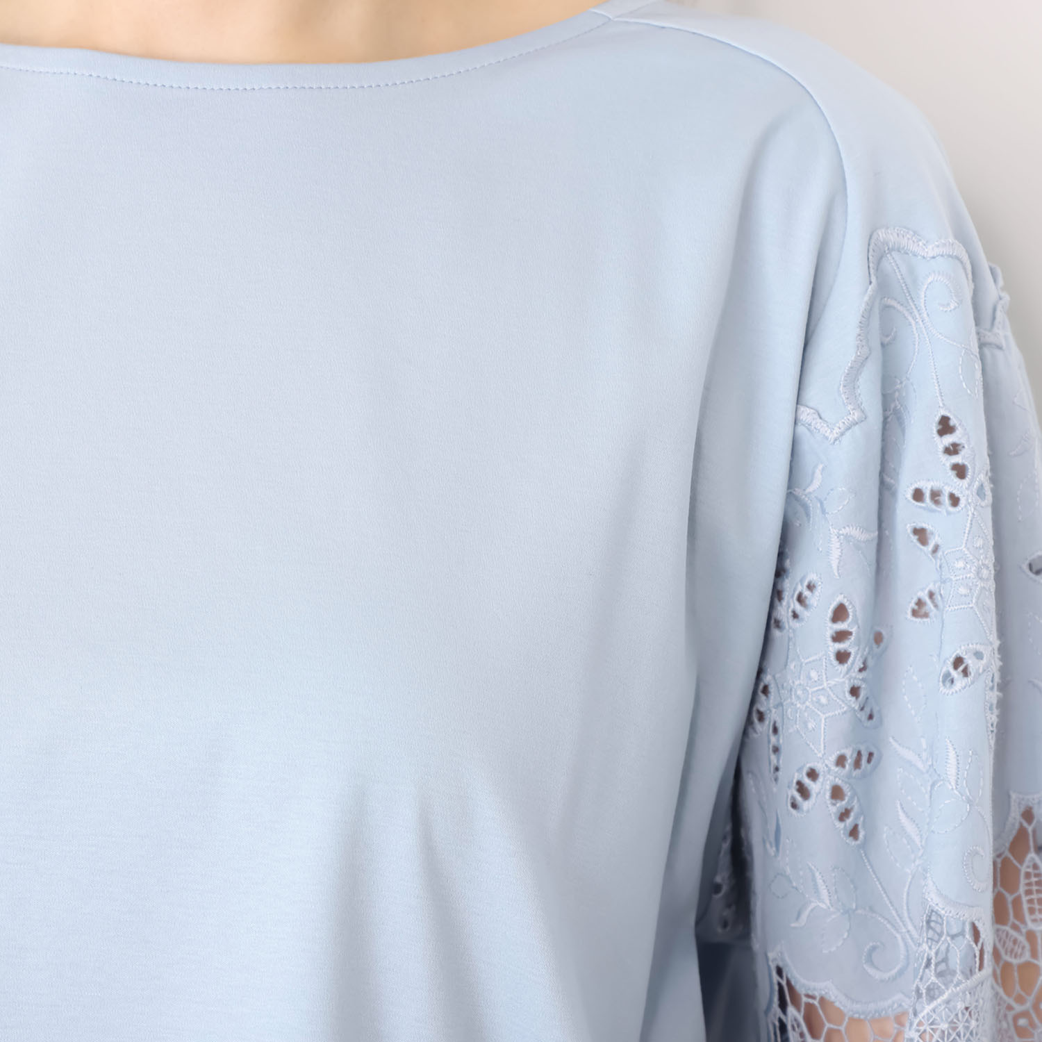 ナチュラルバイクリップ 一枚でも決まる 袖刺しゅうのカットソー 肌触りがとても良く なめらかな コットンプルオーバー