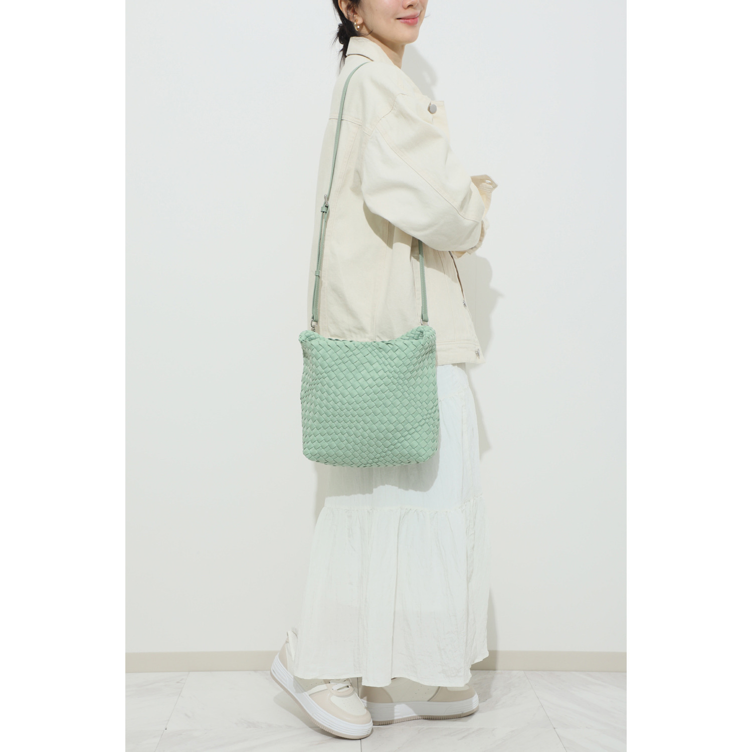 パドマ イントレチャート フラワーストラップ ３ウェイバッグ ＜巾着インナーポーチ付＞