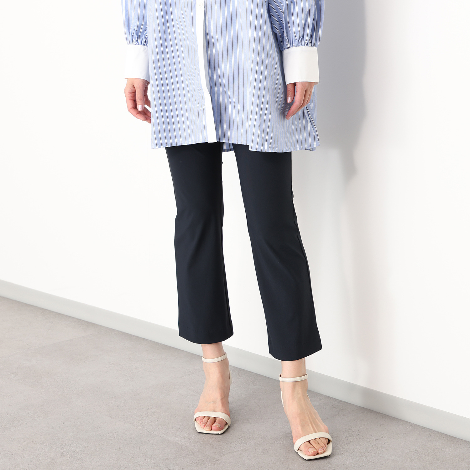 ラ・シュシュ ＵＶカット・接触冷感 はっ水 多機能素材の美脚パンツ ＜股下６３ｃｍ＞