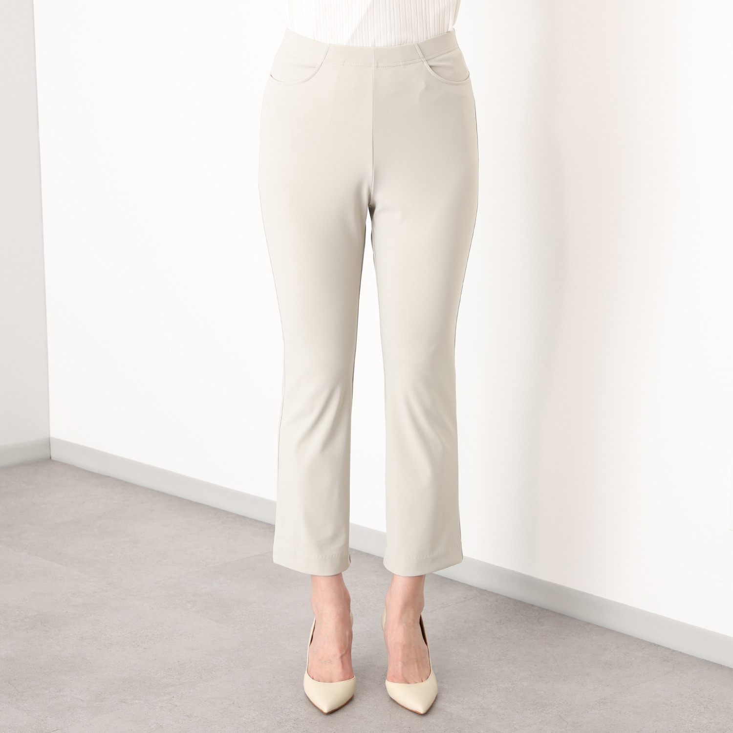 ラ・シュシュ ＵＶカット・接触冷感 はっ水 多機能素材の美脚パンツ ＜股下６３ｃｍ＞