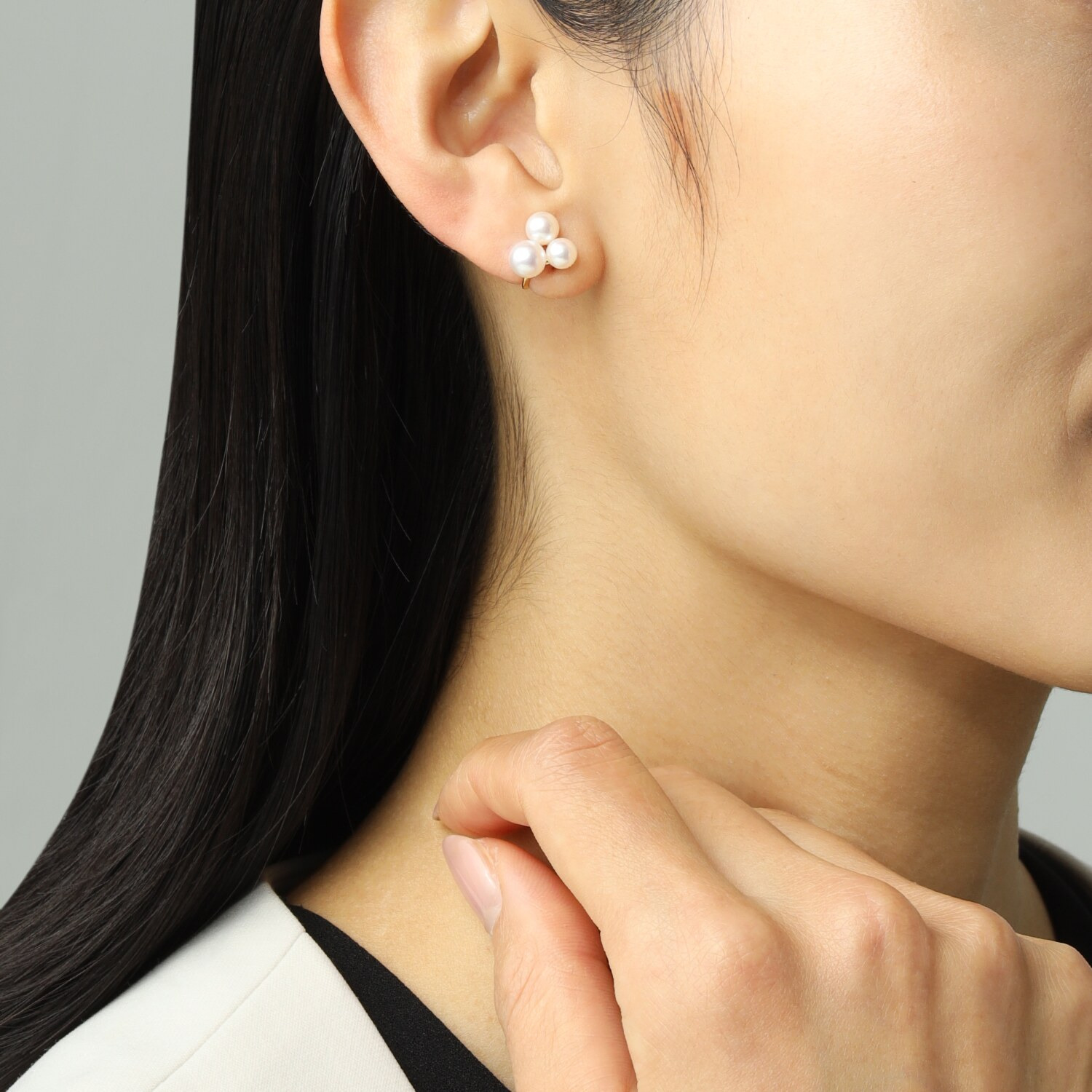 ジュペレ 国産ベビーアコヤパール ブルーミングフラワー イヤリング／ピアス