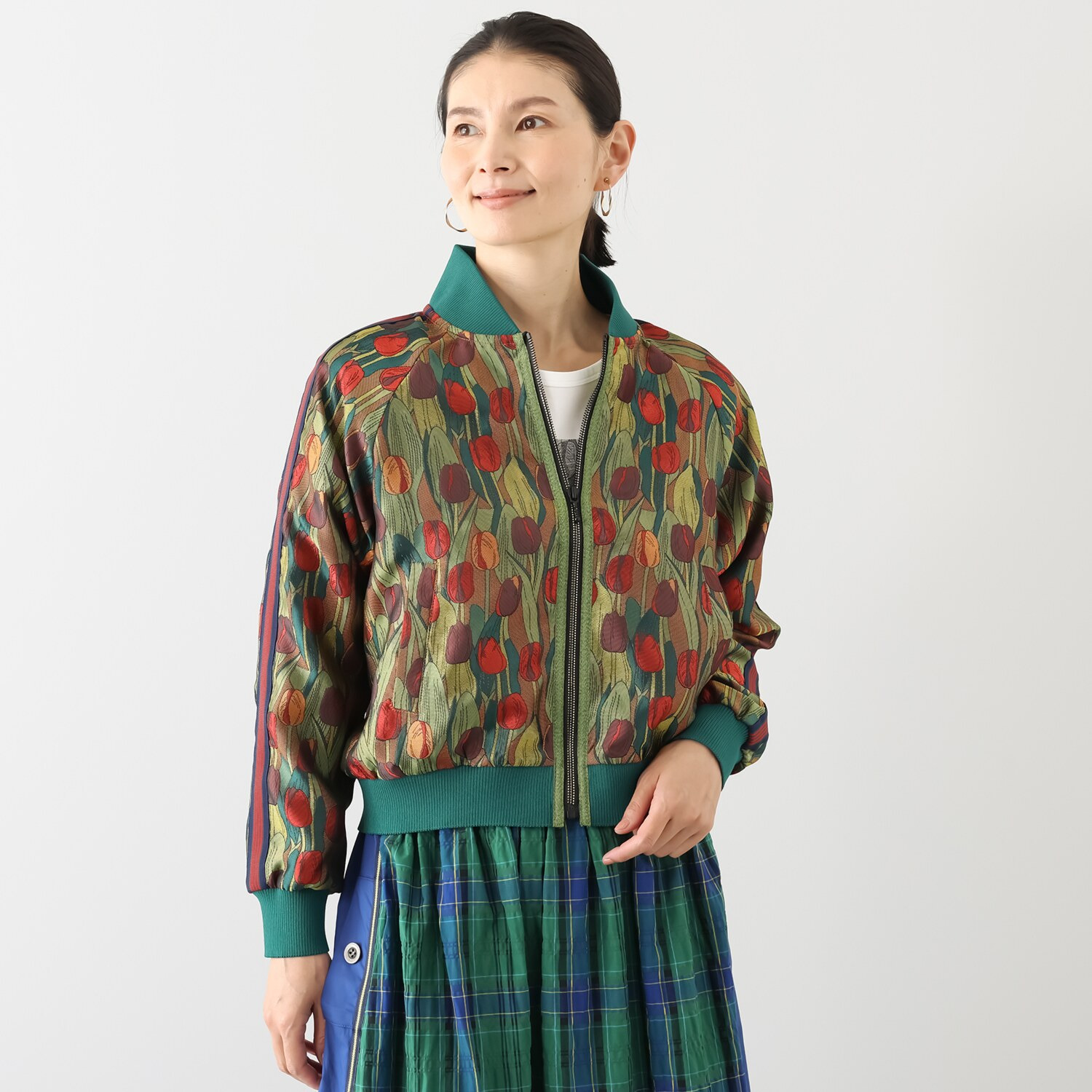 キョウコ　ヒガ チューリップ柄 ジャガードブルゾン