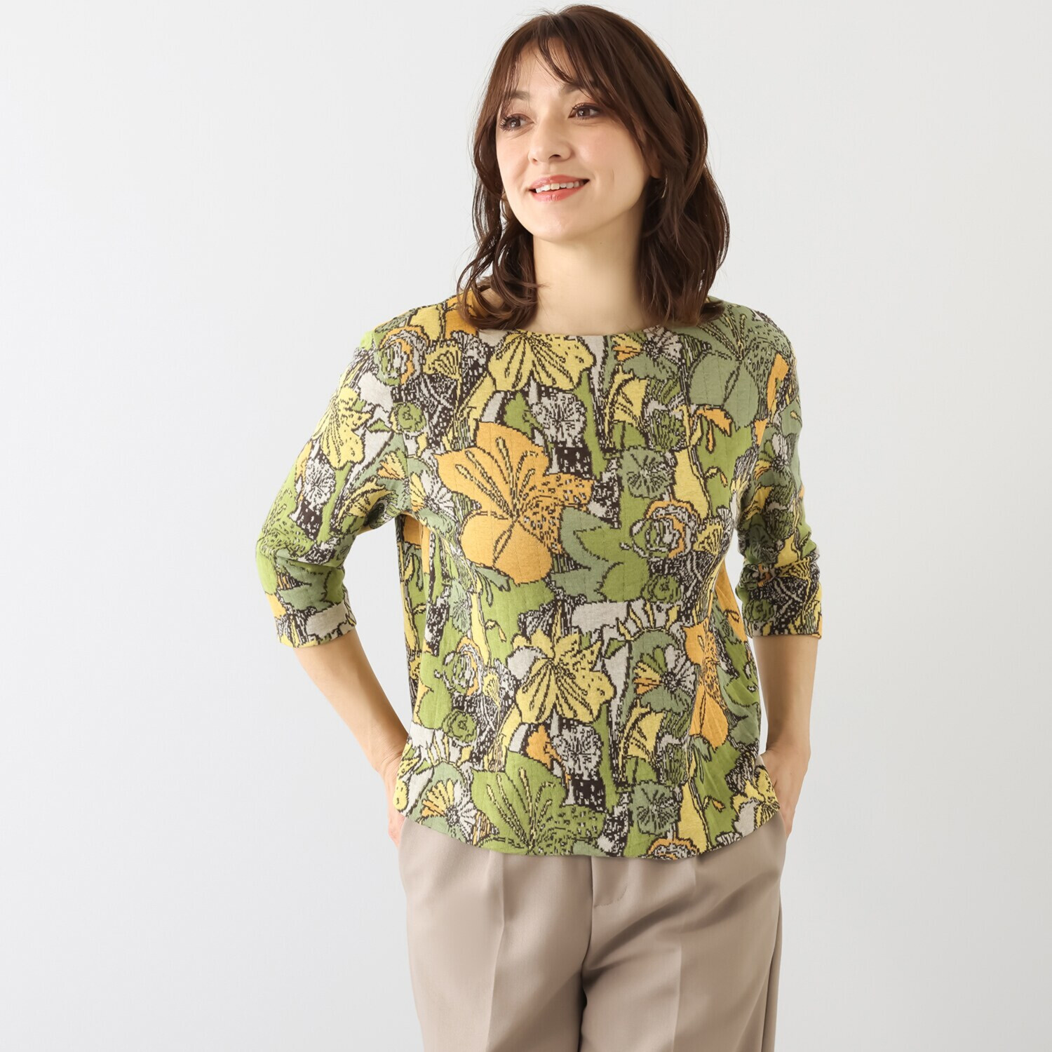 プレセントーア 抗菌防臭 日本製 色とりどりの花を表現した ボタニカル柄ジャガード プルオーバー